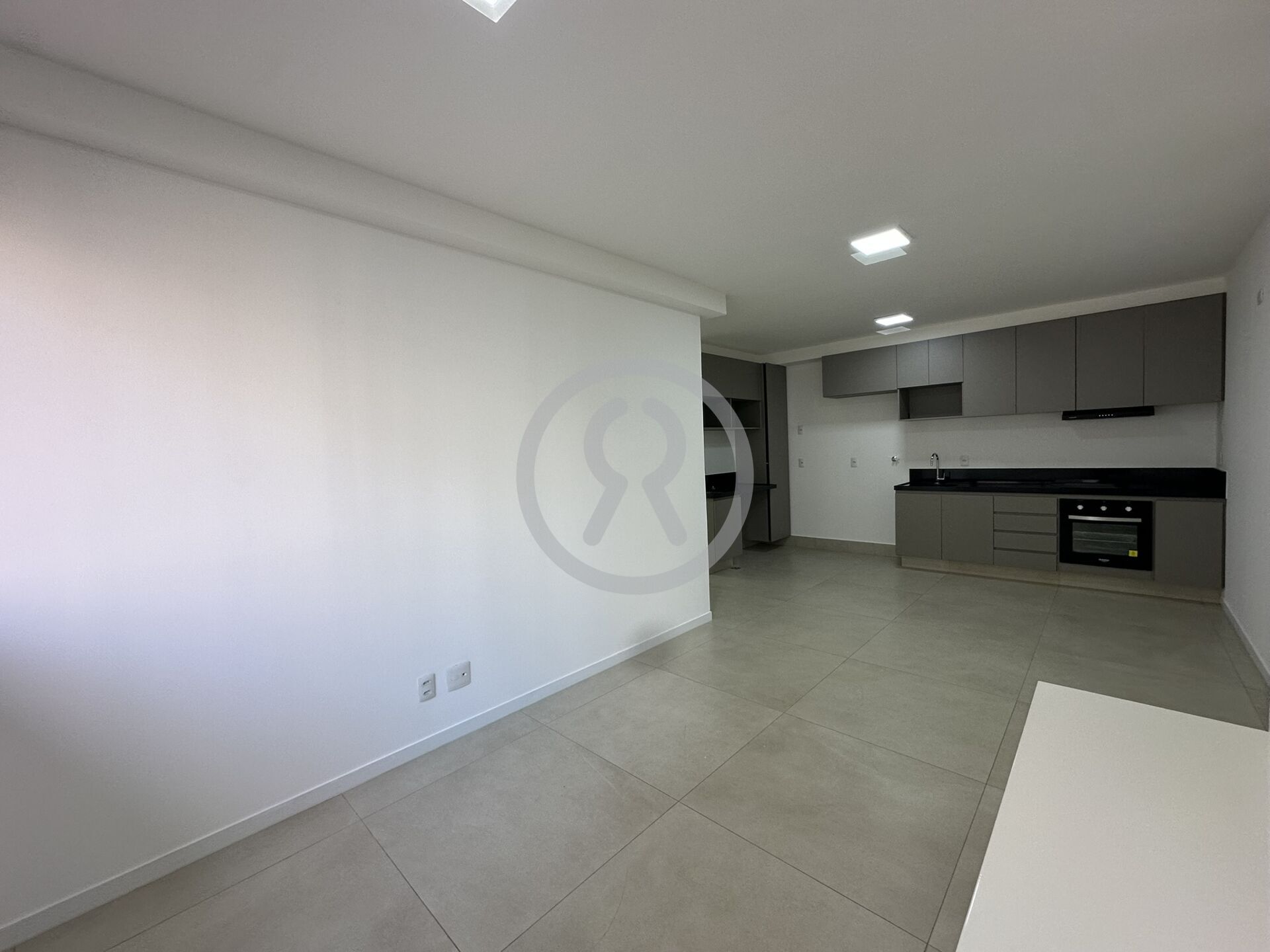 Apartamento para alugar com 2 quartos, 73m² - Foto 12