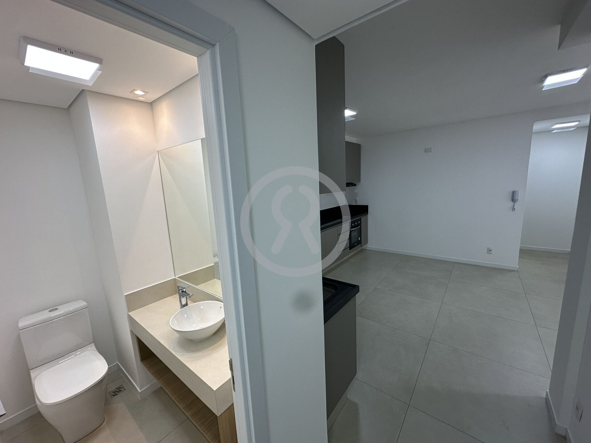 Apartamento para alugar com 2 quartos, 73m² - Foto 17