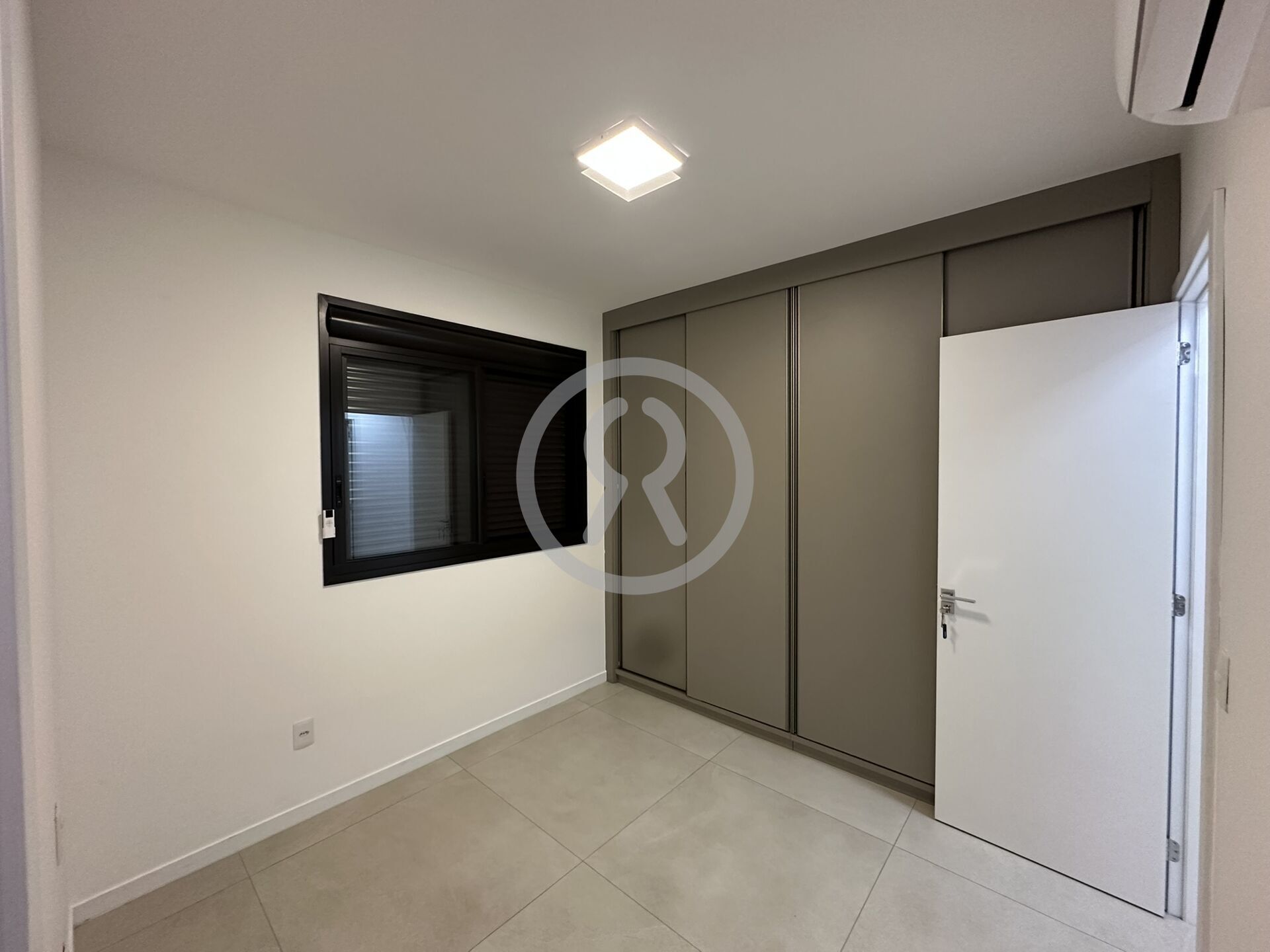 Apartamento para alugar com 2 quartos, 73m² - Foto 24