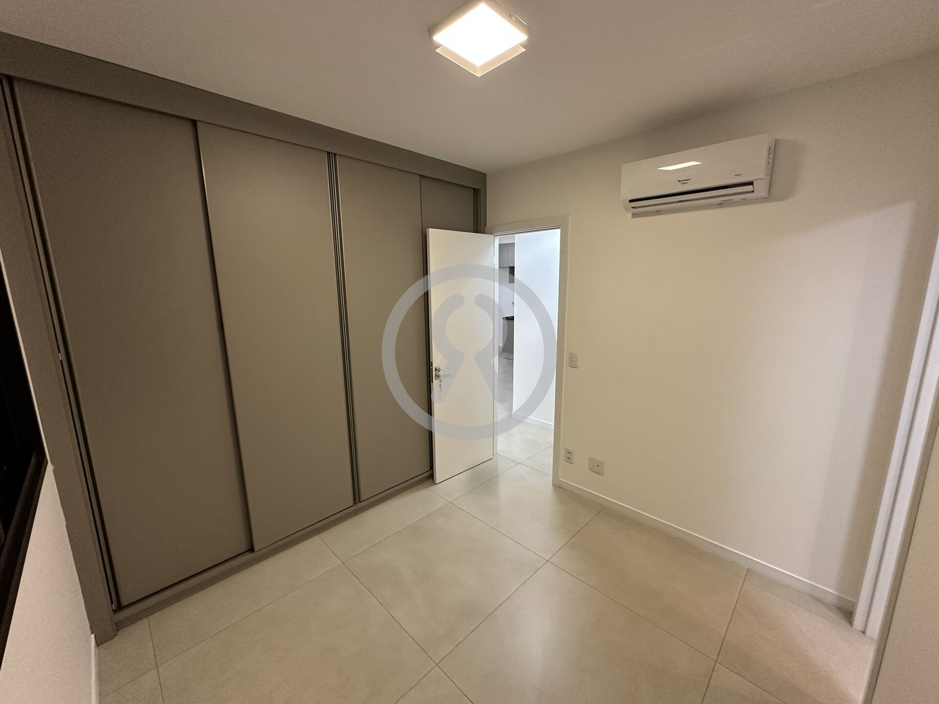 Apartamento para alugar com 2 quartos, 73m² - Foto 21