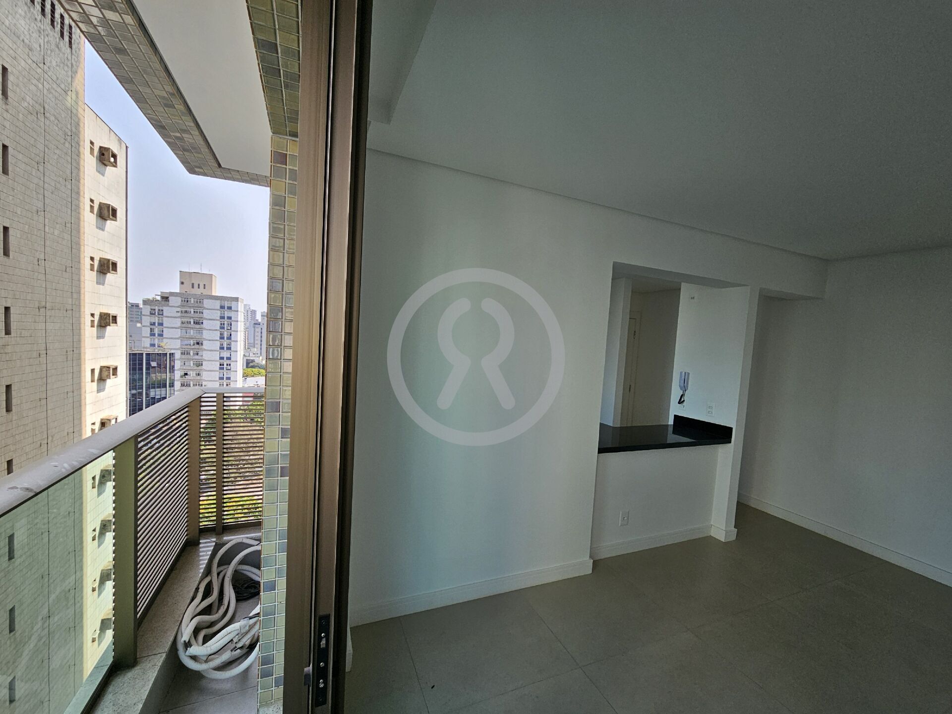 Apartamento à venda com 2 quartos, 67m² - Foto 11