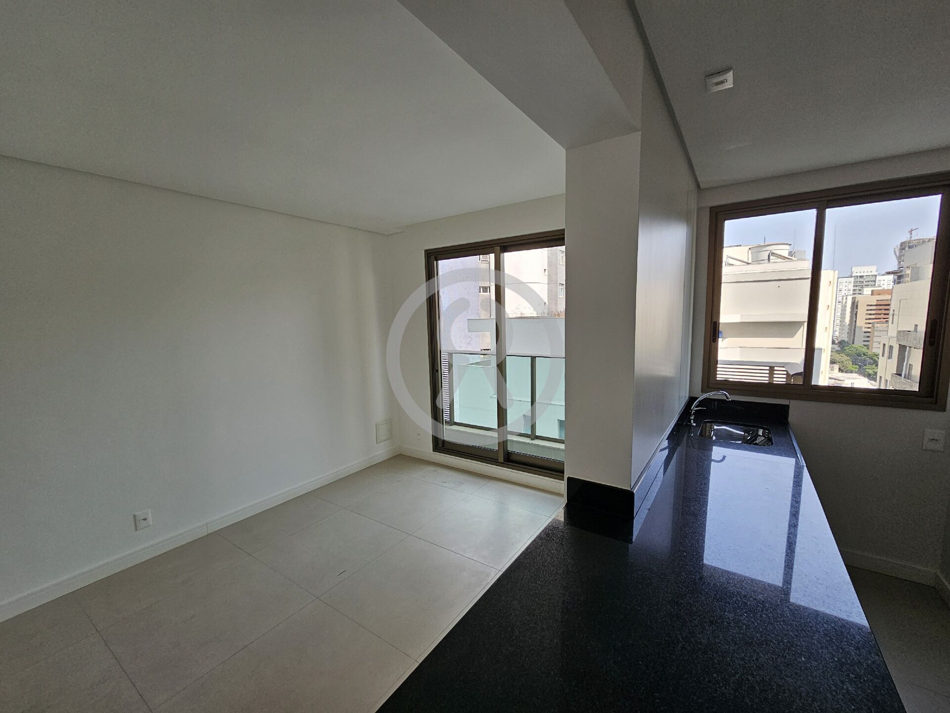 Apartamento à venda com 2 quartos, 67m² - Foto 8