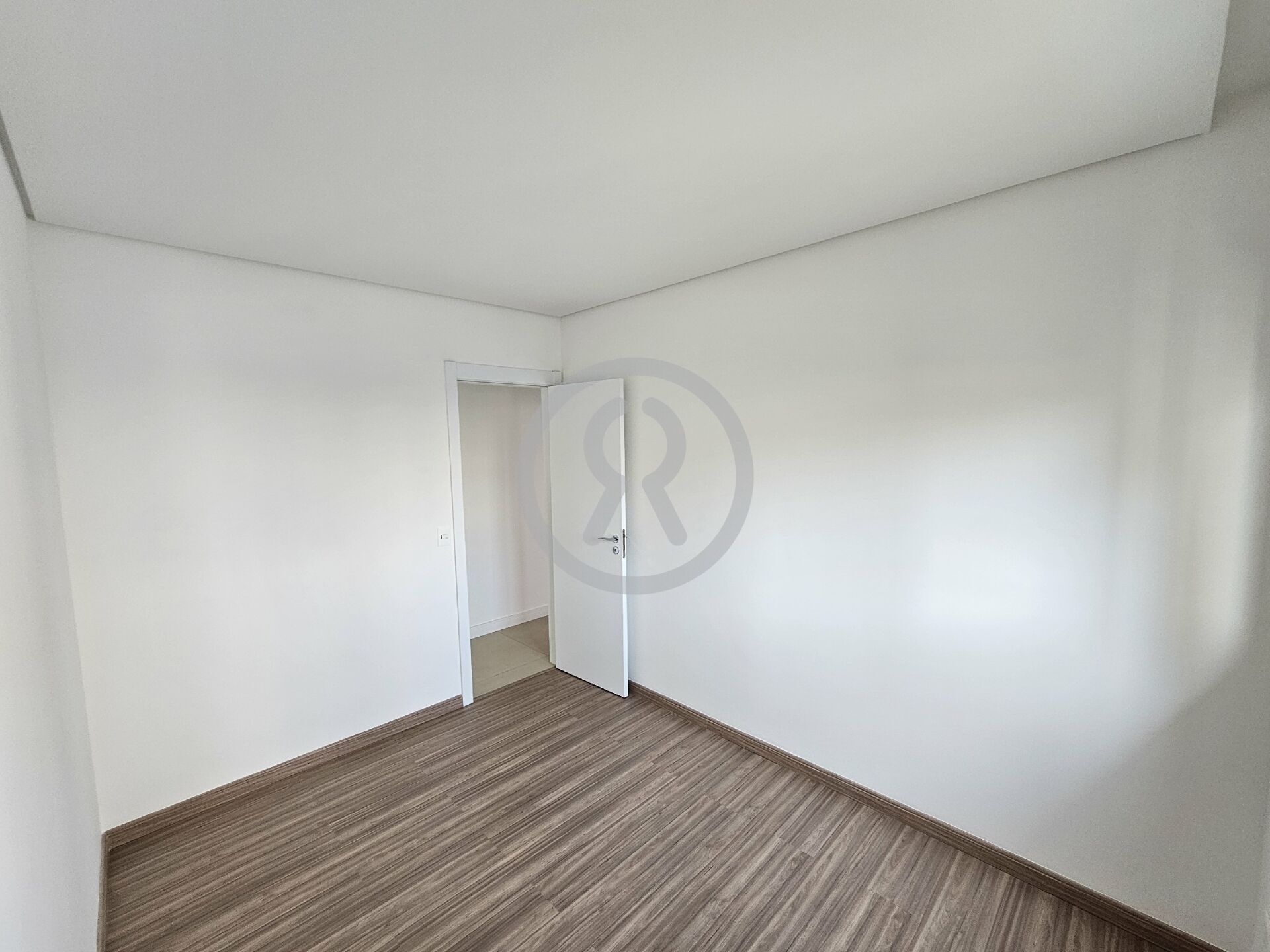 Apartamento à venda com 2 quartos, 67m² - Foto 14