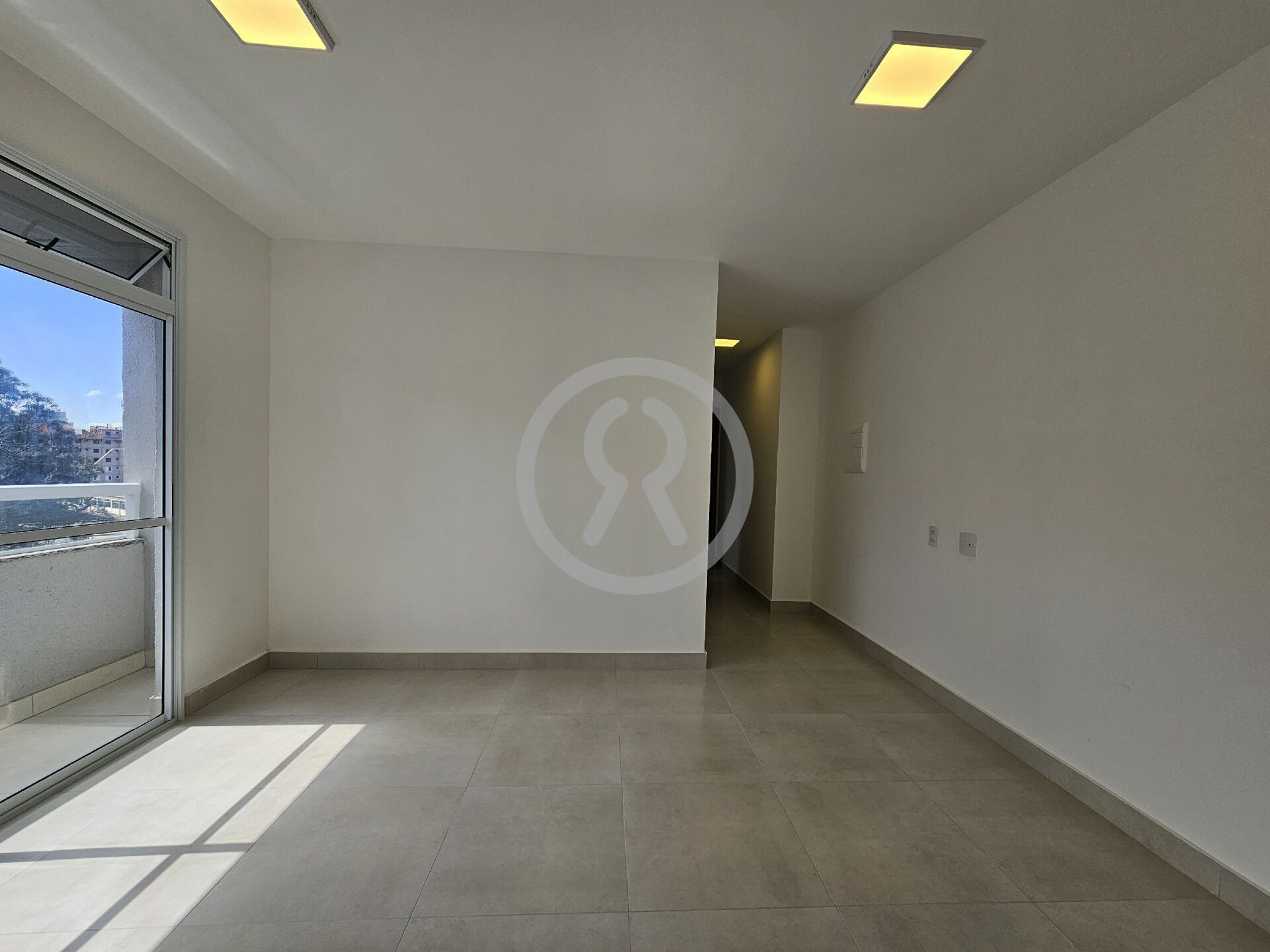 Apartamento para alugar com 2 quartos, 49m² - Foto 2