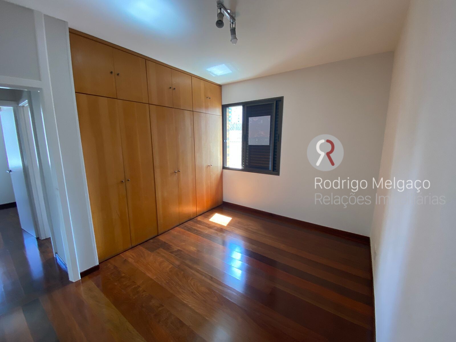 Apartamento à venda com 3 quartos, 115m² - Foto 10