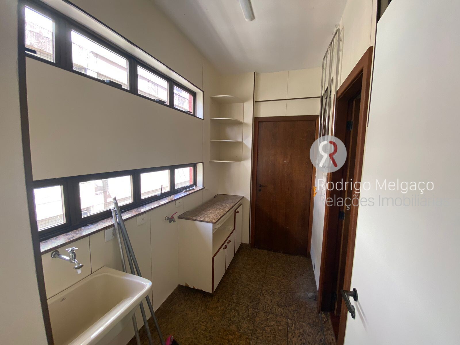 Apartamento à venda com 3 quartos, 115m² - Foto 31