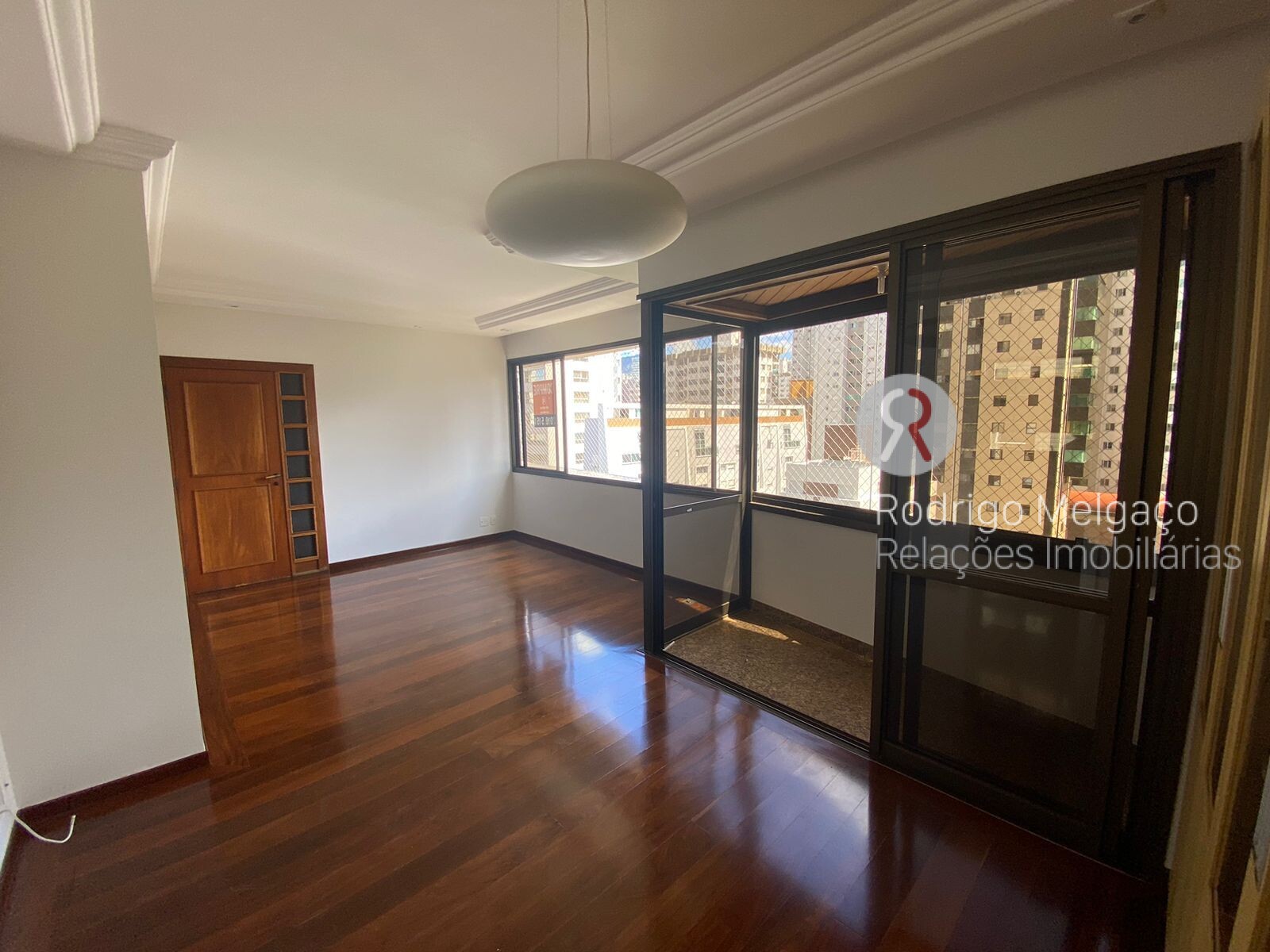 Apartamento à venda com 3 quartos, 115m² - Foto 8