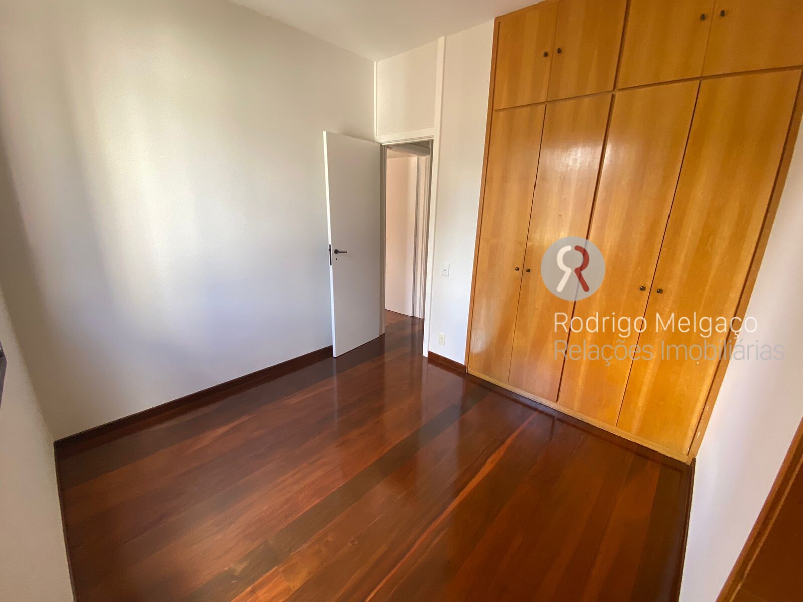 Apartamento à venda com 3 quartos, 115m² - Foto 25