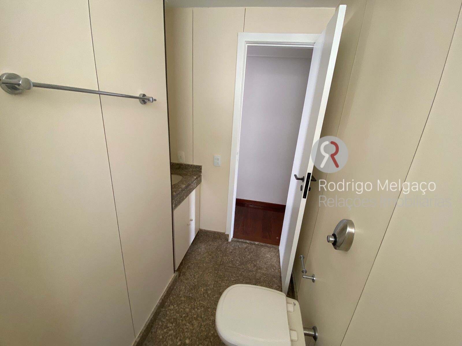 Apartamento à venda com 3 quartos, 115m² - Foto 22