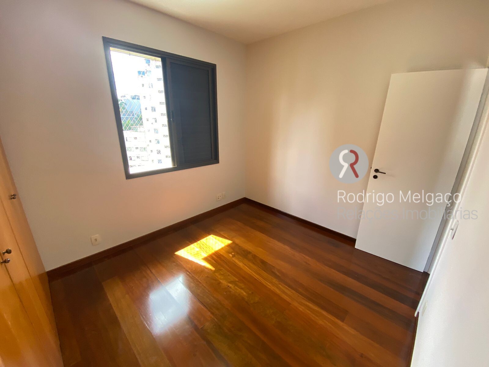 Apartamento à venda com 3 quartos, 115m² - Foto 15