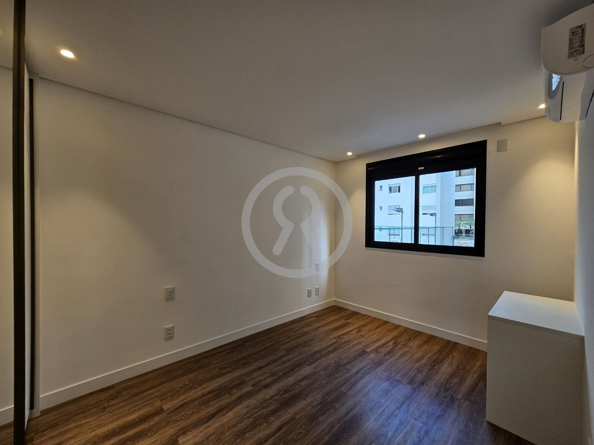 Apartamento à venda com 2 quartos, 74m² - Foto 22