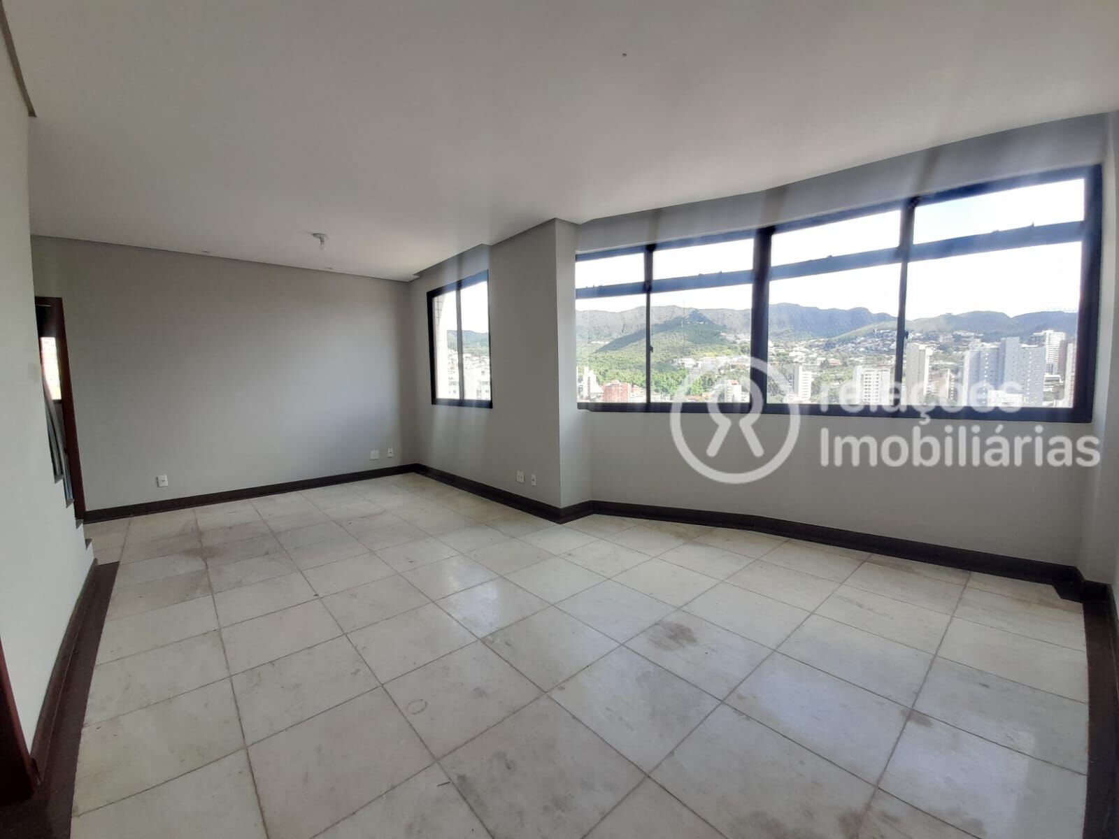 Cobertura para alugar com 4 quartos, 230m² - Foto 11