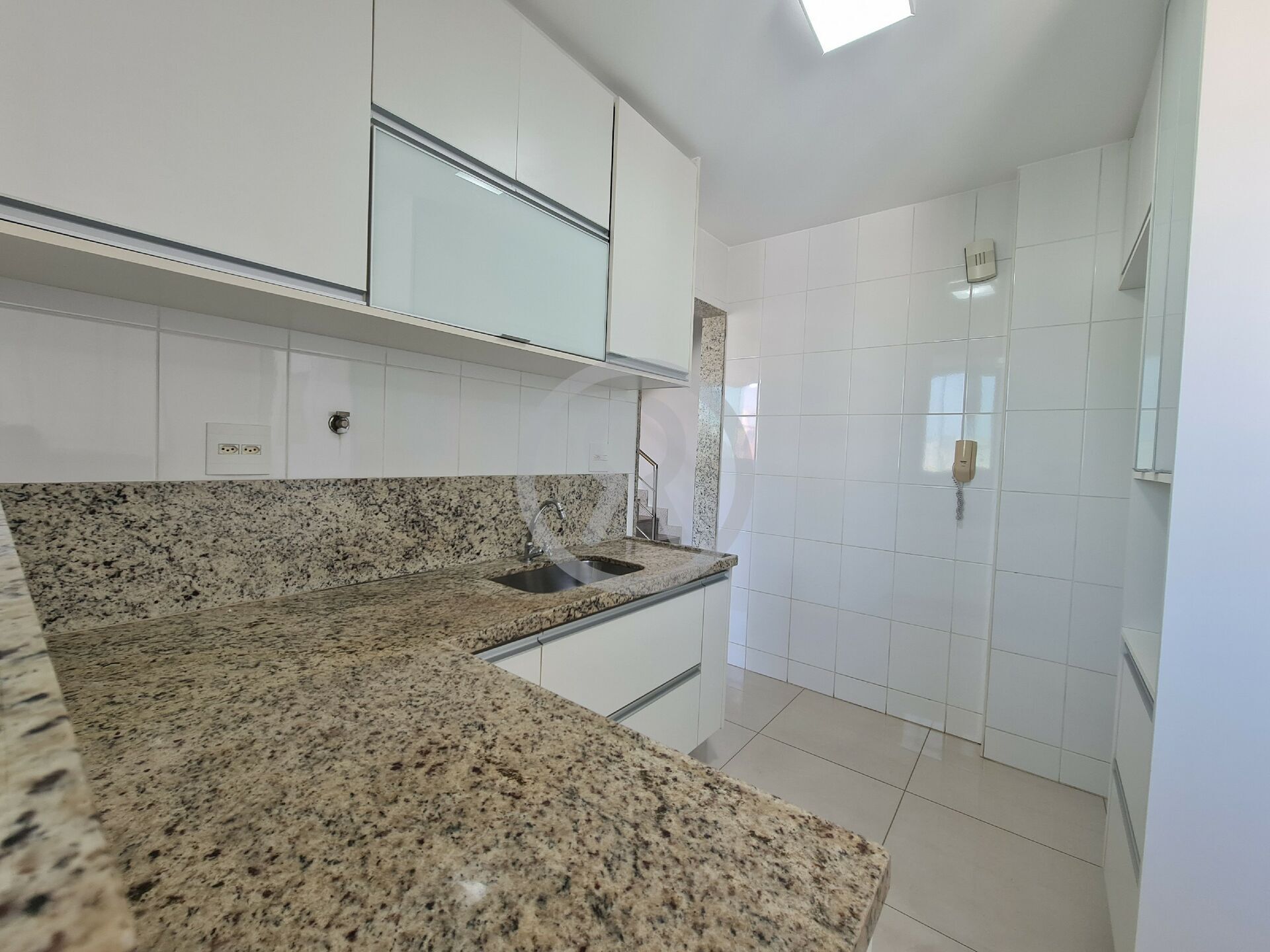 Cobertura para alugar com 3 quartos, 170m² - Foto 10