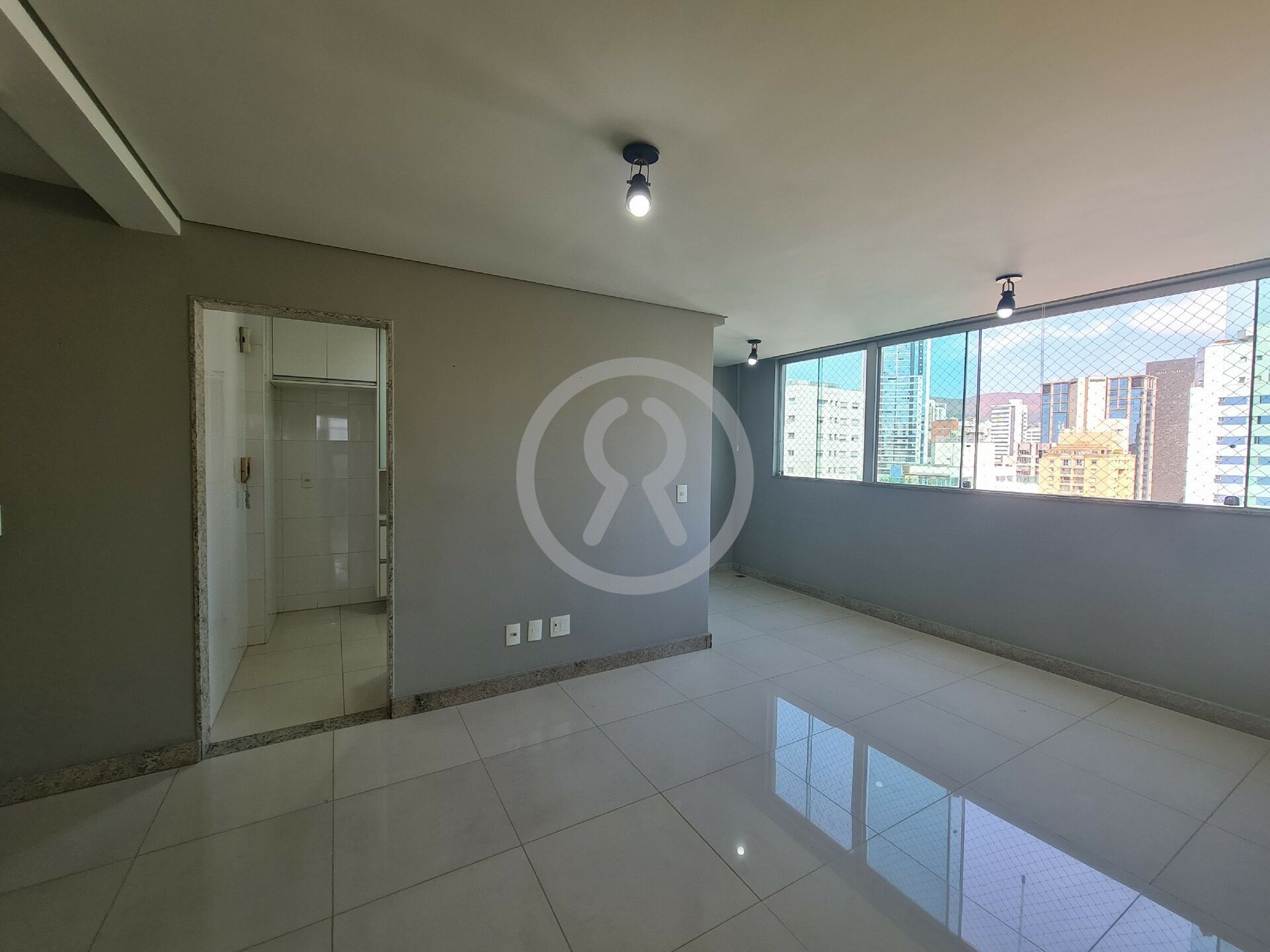 Cobertura para alugar com 3 quartos, 170m² - Foto 4