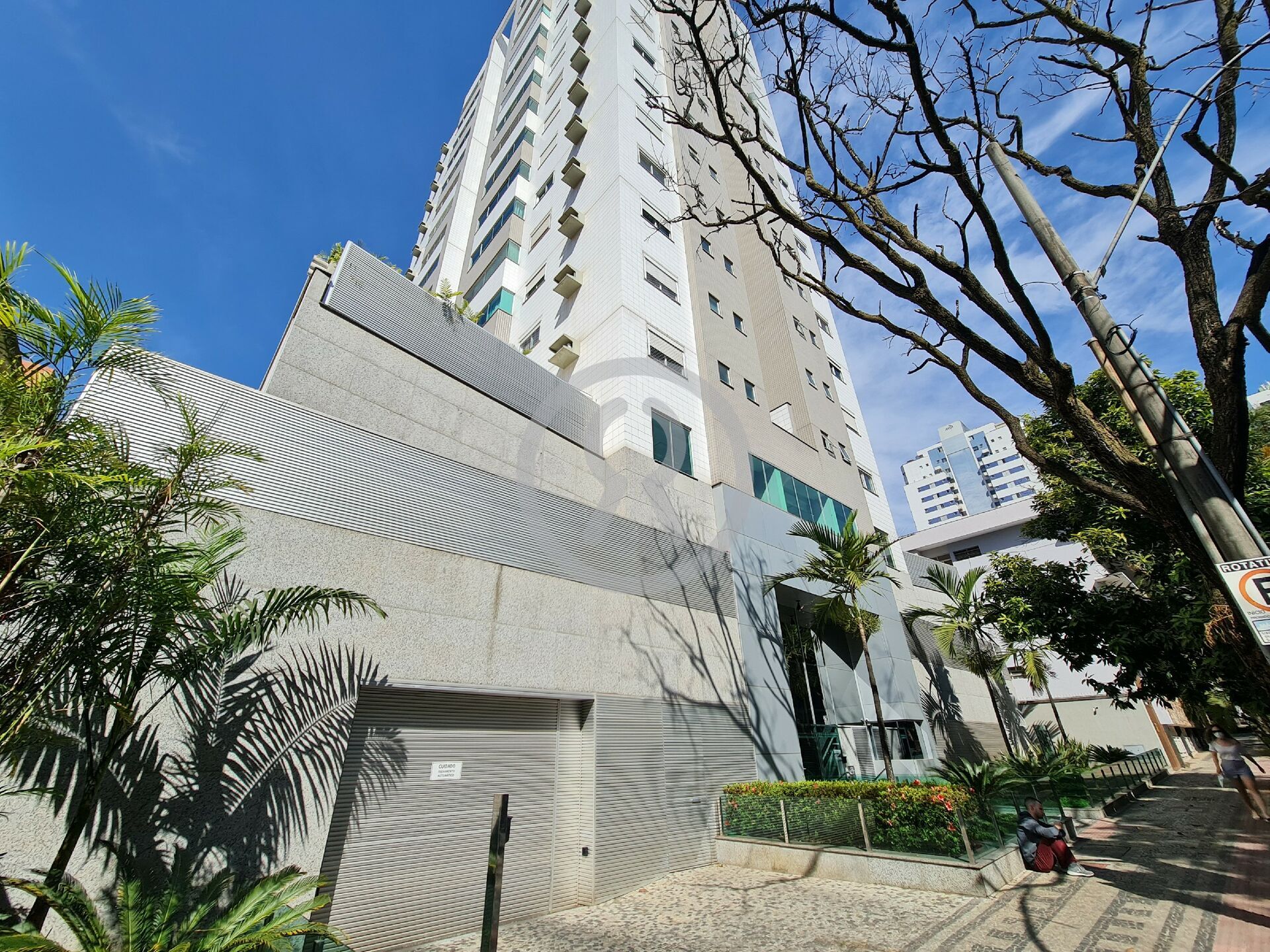 Cobertura para alugar com 3 quartos, 170m² - Foto 48