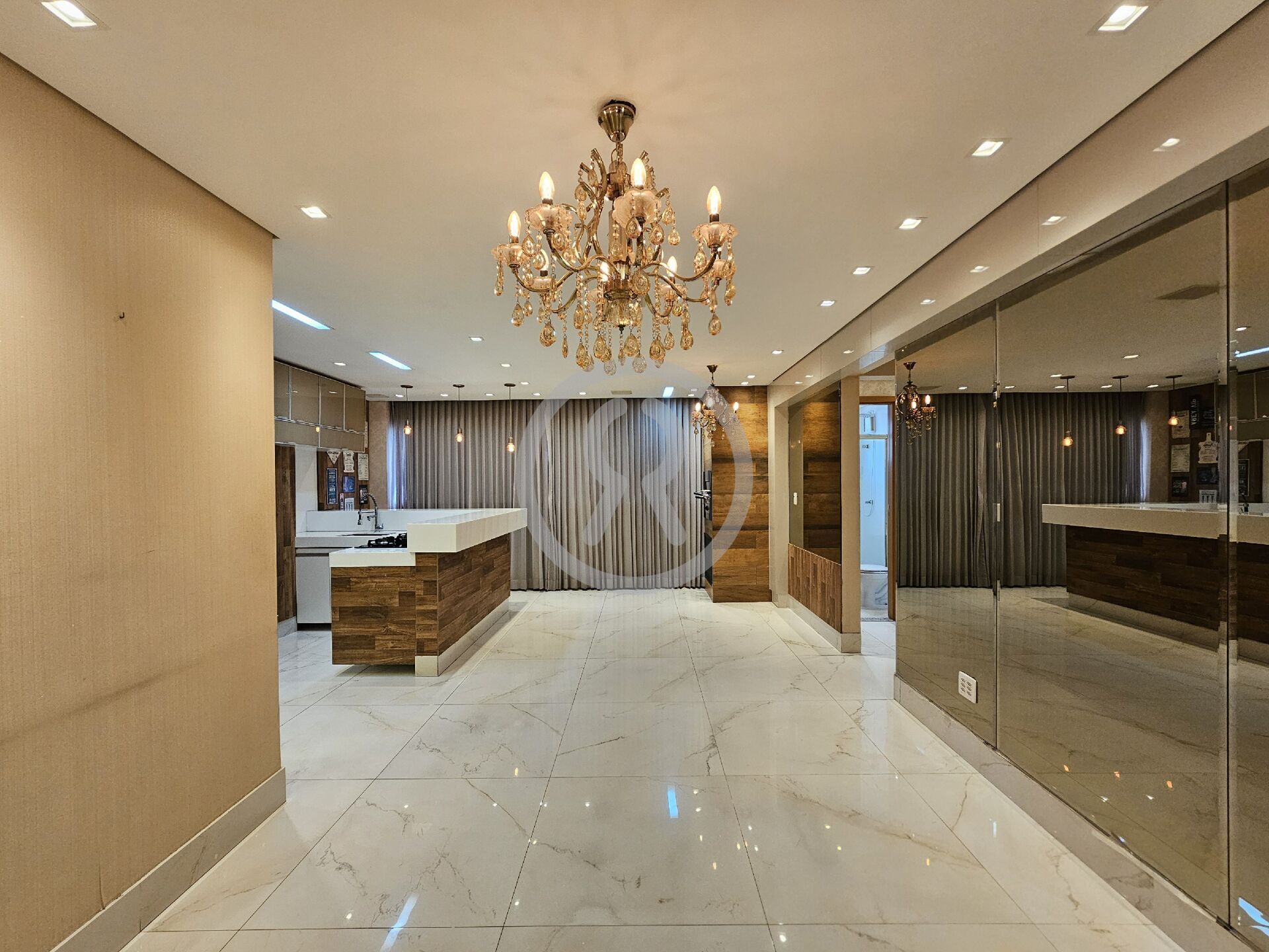 Apartamento à venda com 3 quartos, 75m² - Foto 2