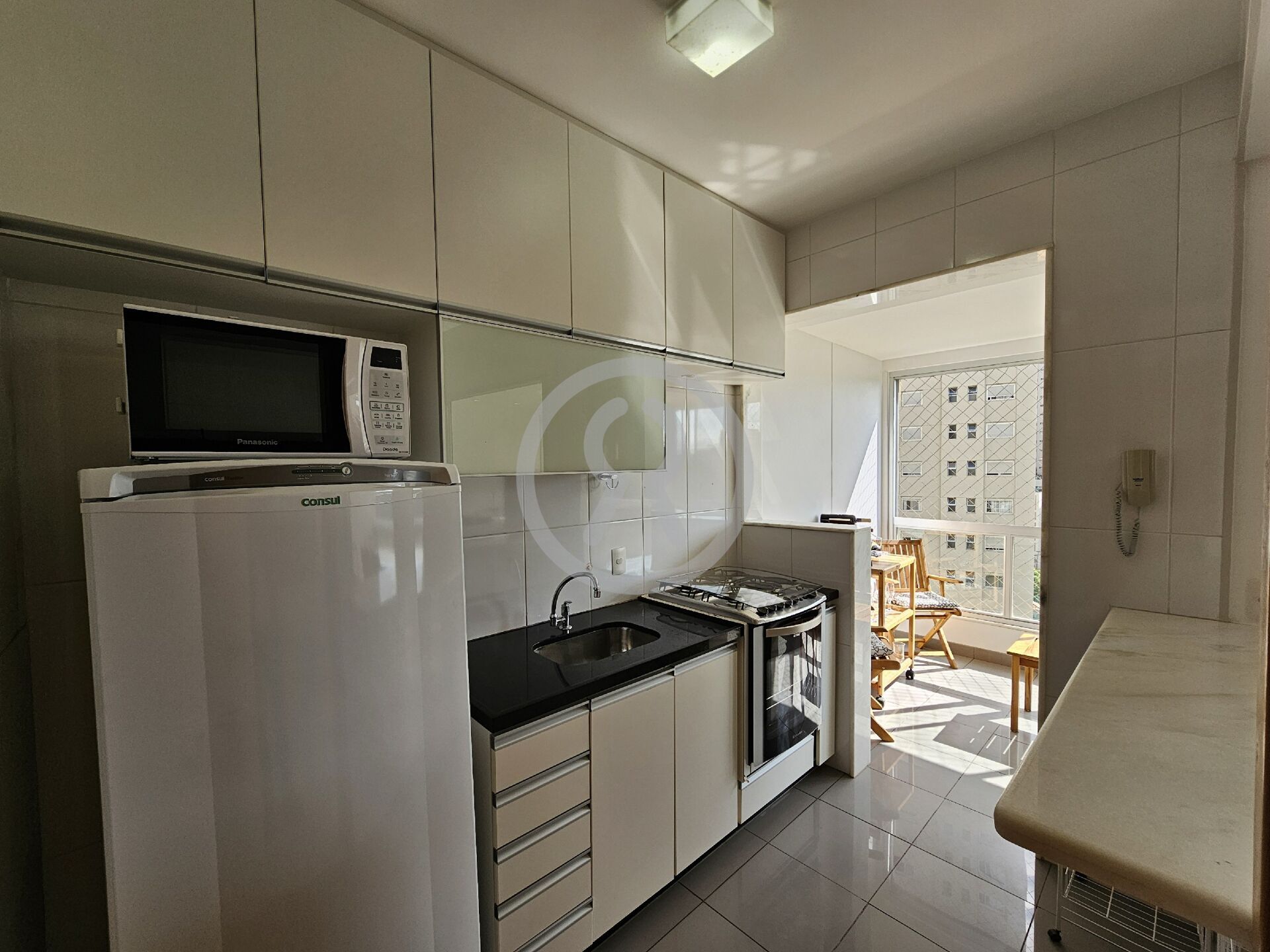 Apartamento para alugar com 2 quartos, 77m² - Foto 7