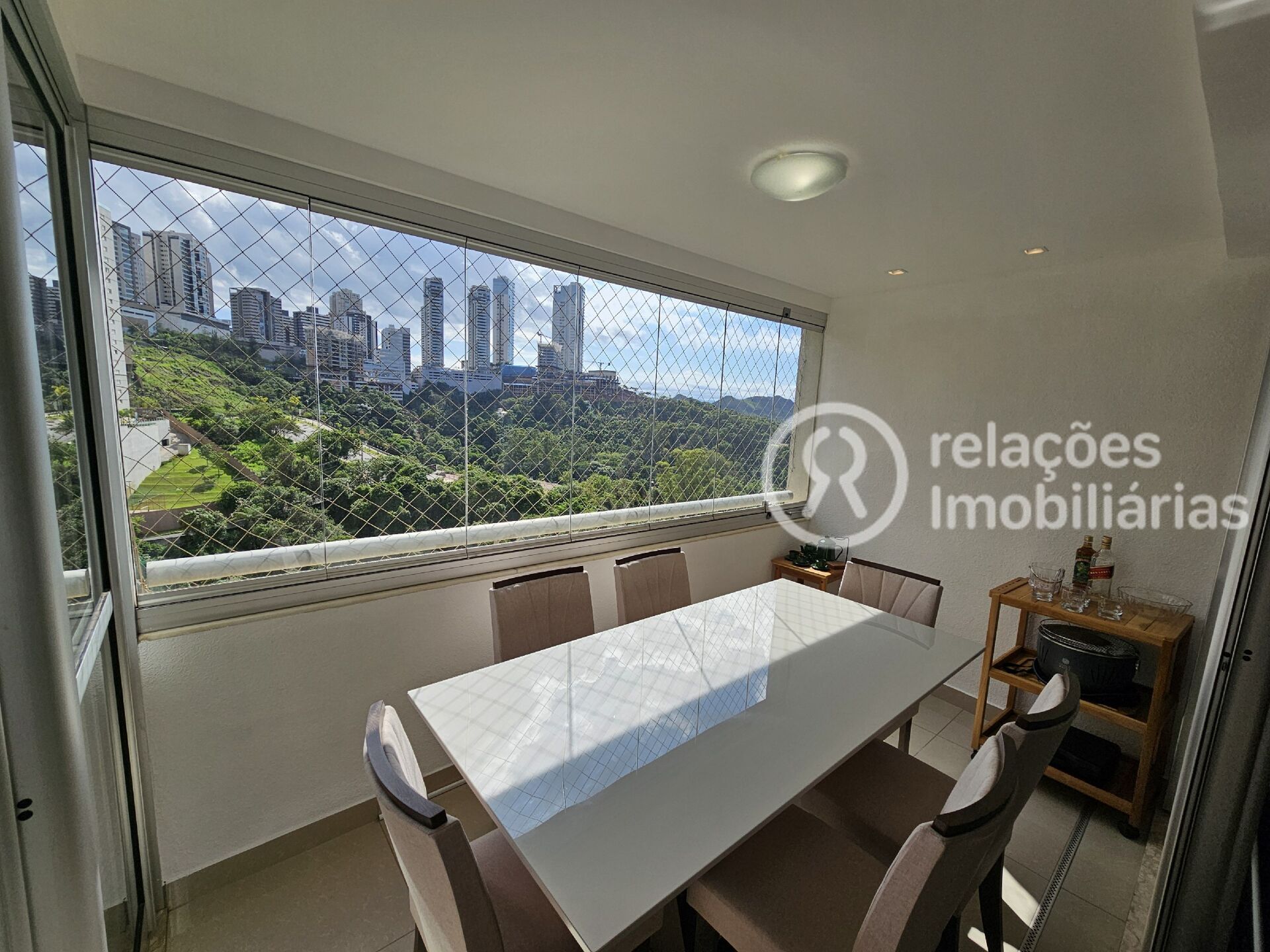 Apartamento para alugar com 2 quartos, 77m² - Foto 10