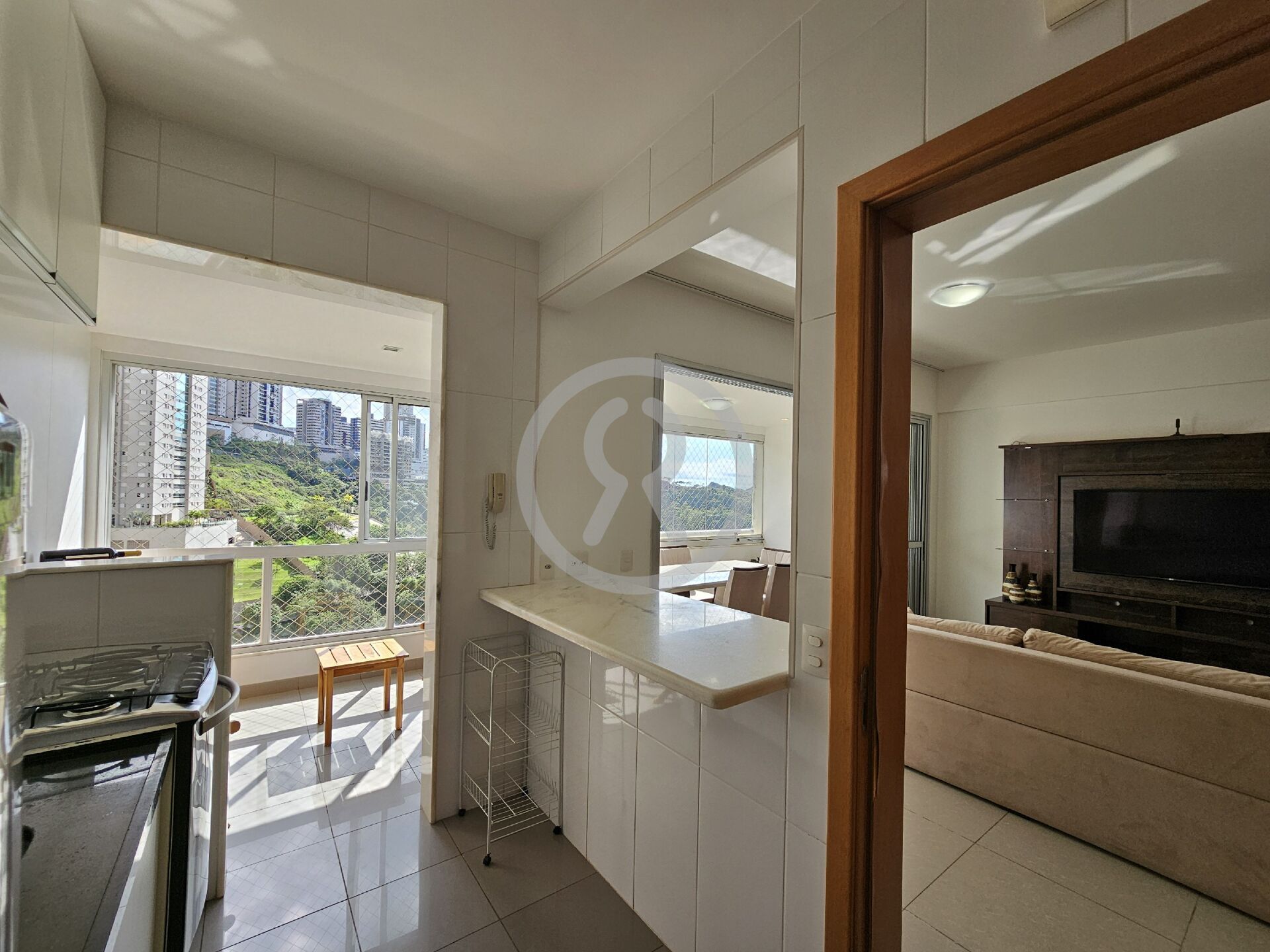 Apartamento para alugar com 2 quartos, 77m² - Foto 8