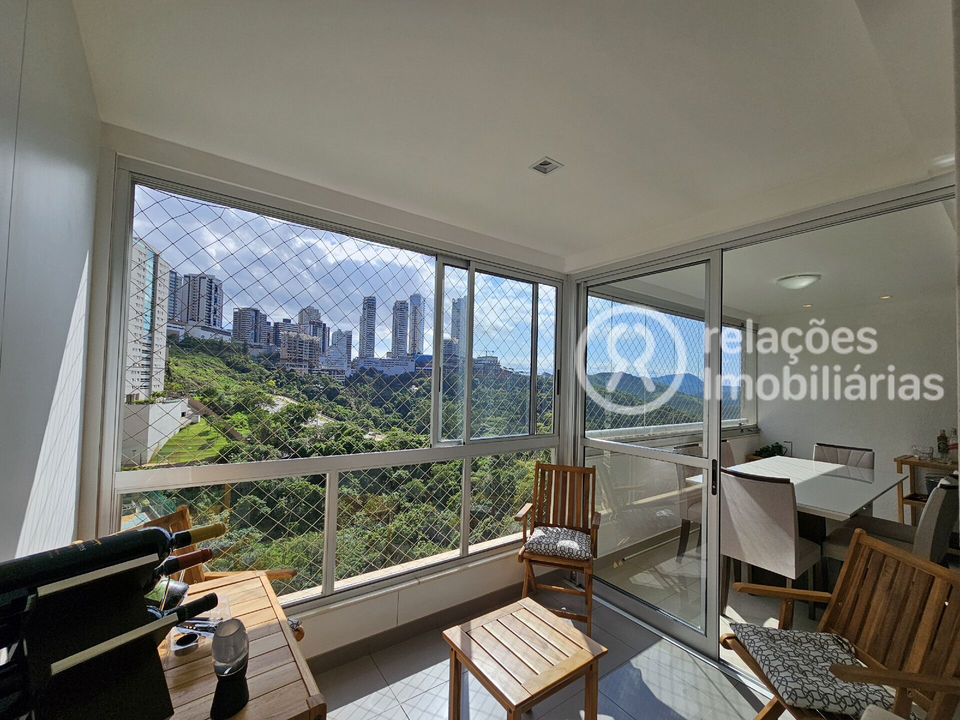 Apartamento para alugar com 2 quartos, 77m² - Foto 9