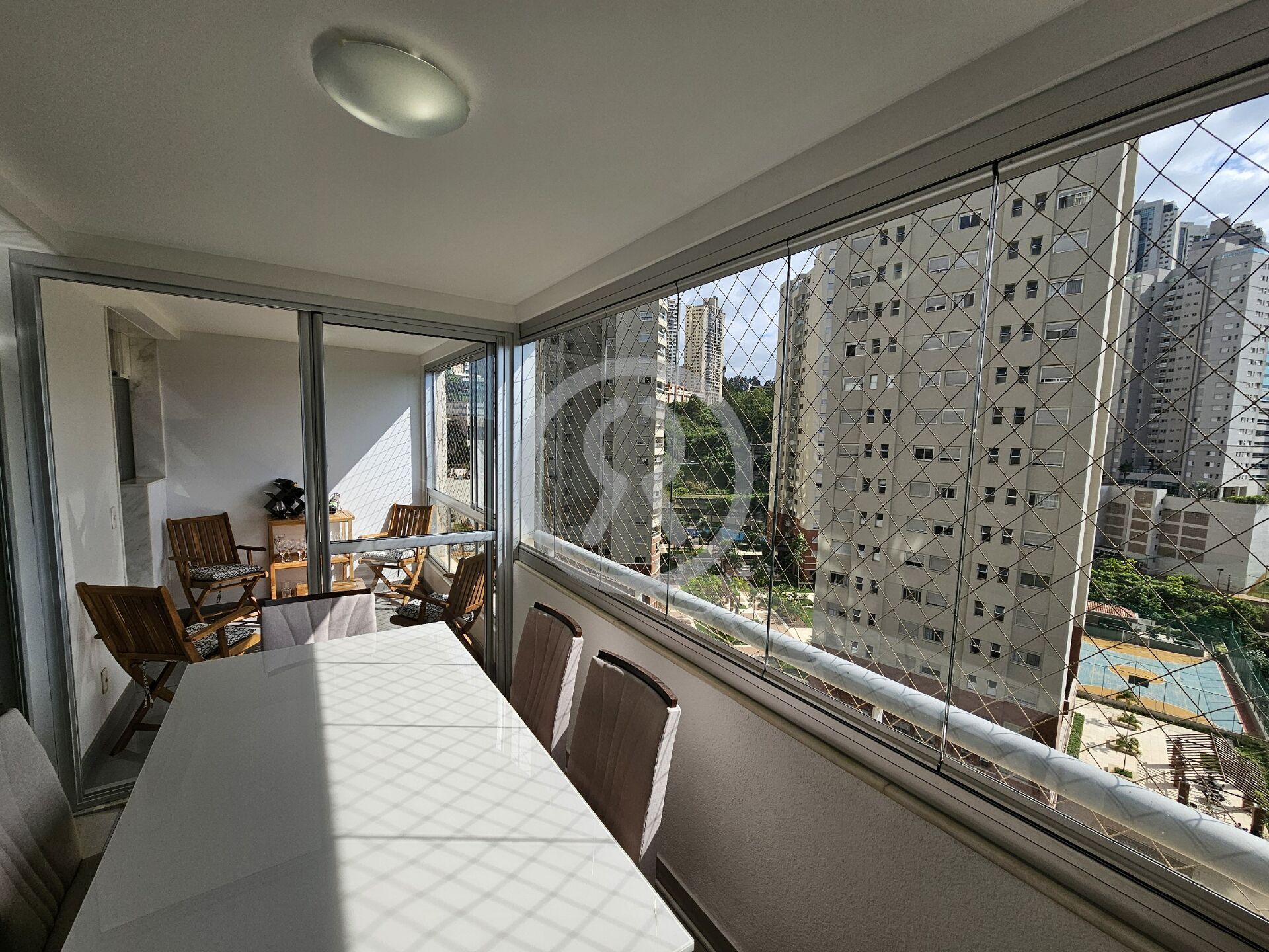 Apartamento para alugar com 2 quartos, 77m² - Foto 11