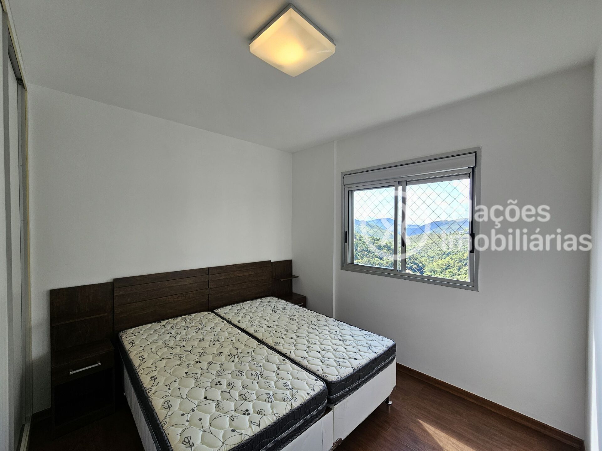 Apartamento para alugar com 2 quartos, 77m² - Foto 22