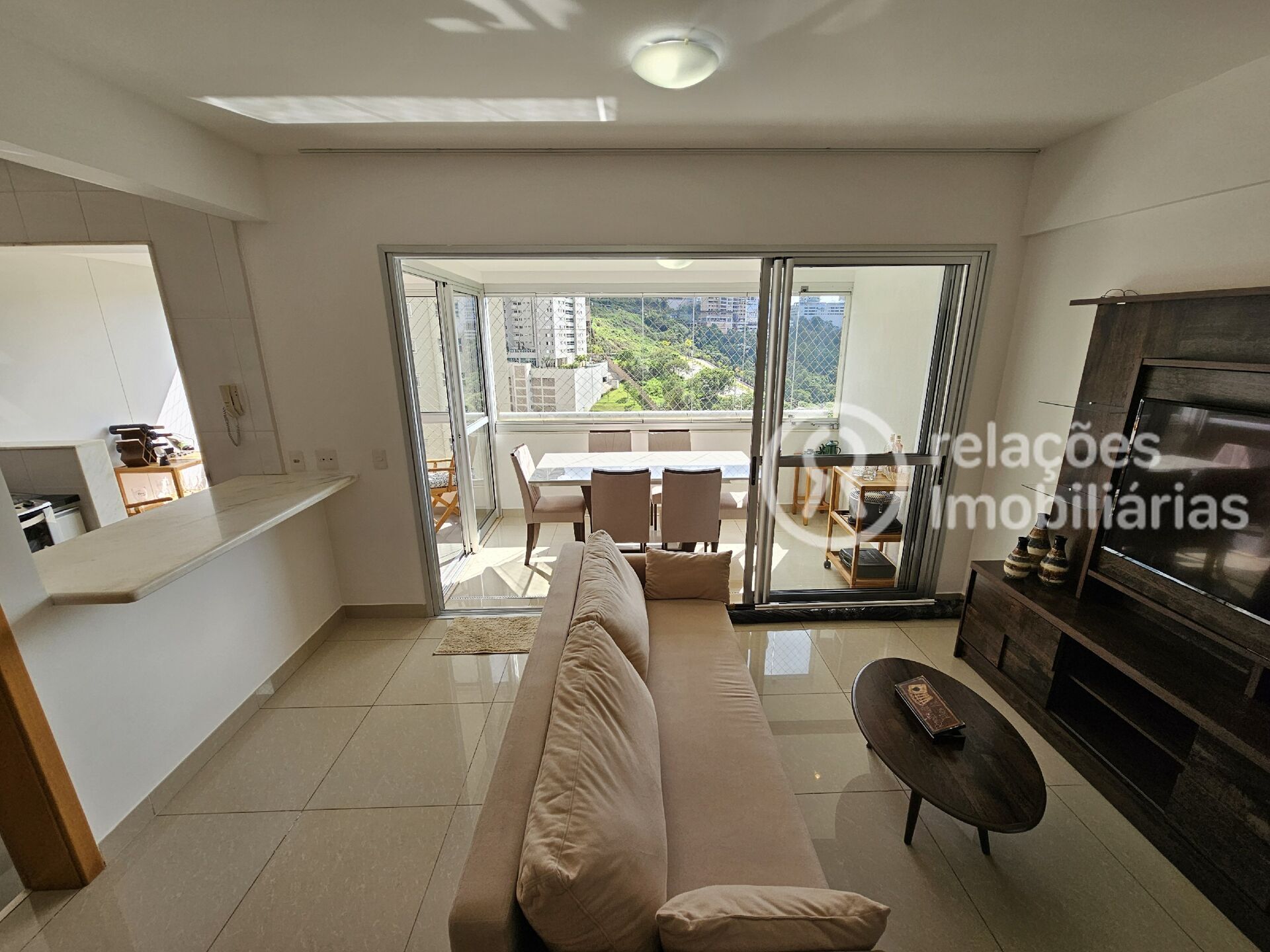 Apartamento para alugar com 2 quartos, 77m² - Foto 6