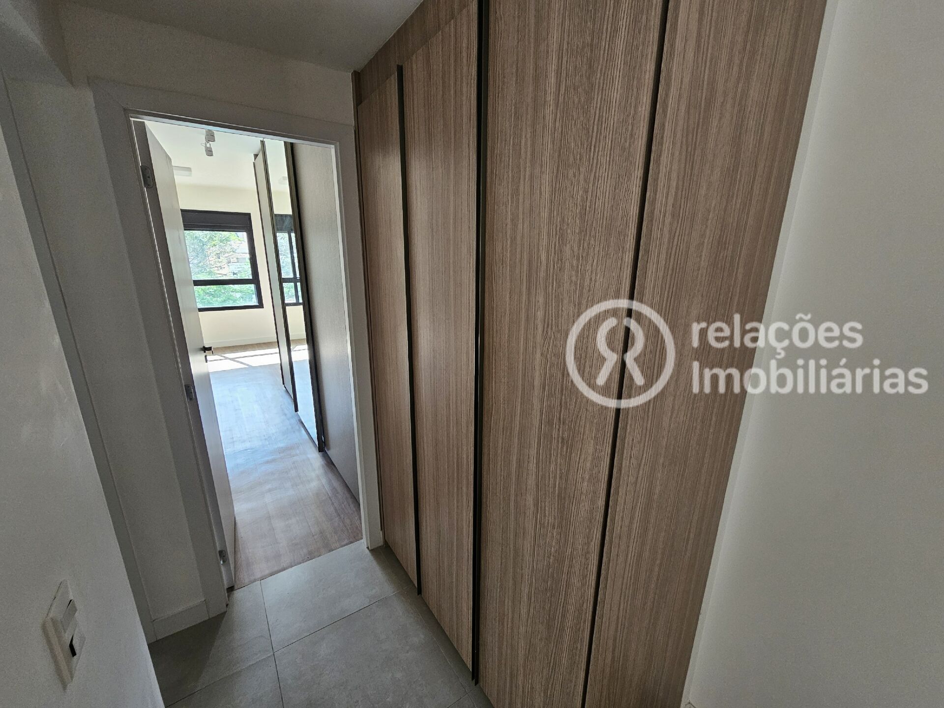 Apartamento para alugar com 2 quartos, 65m² - Foto 12