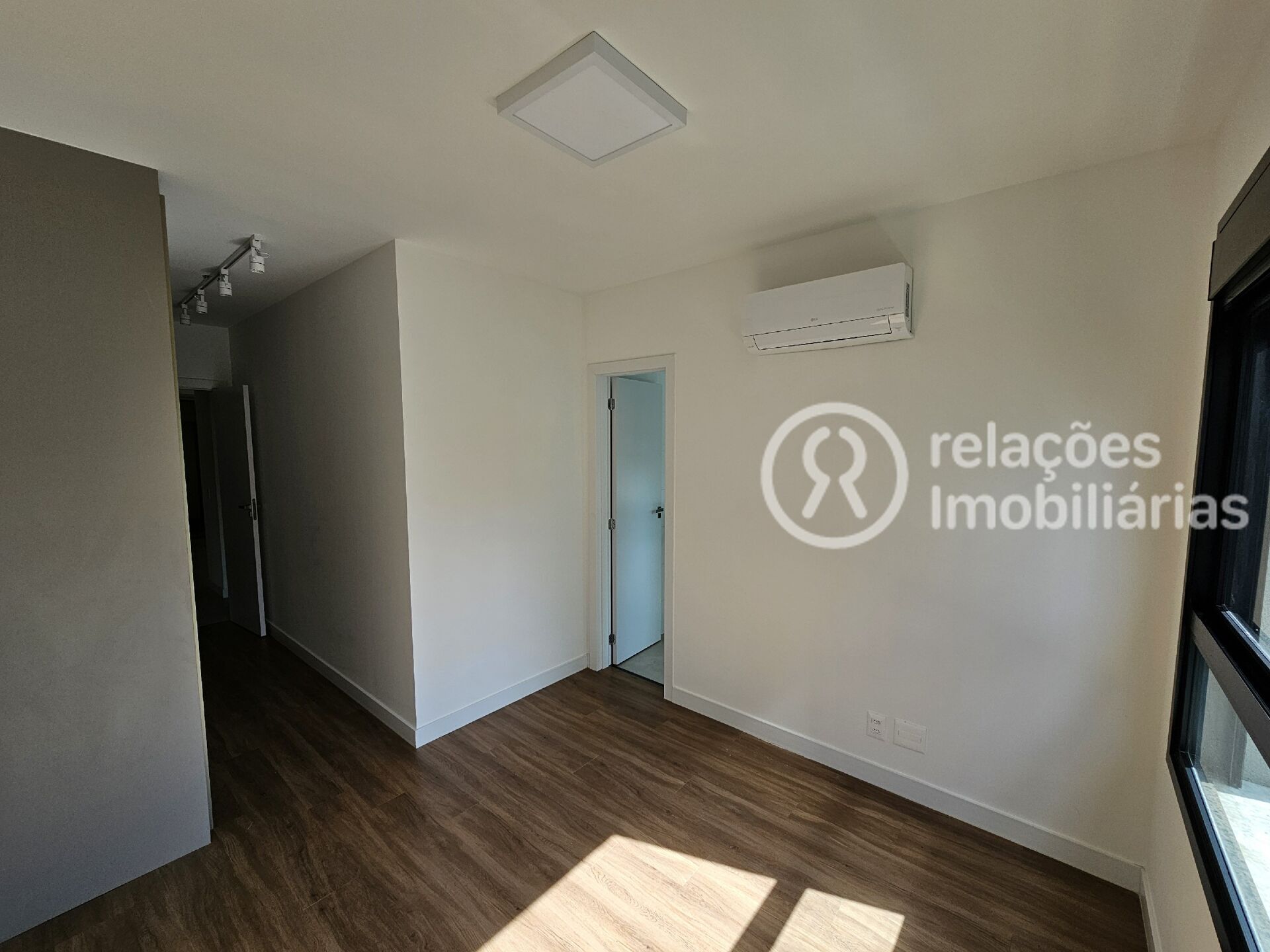 Apartamento para alugar com 2 quartos, 65m² - Foto 23