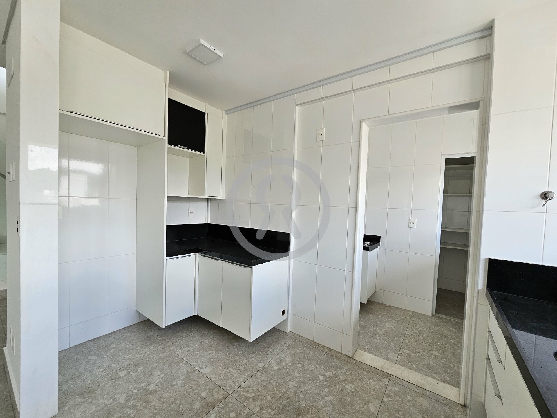 Cobertura para alugar com 2 quartos, 132m² - Foto 11