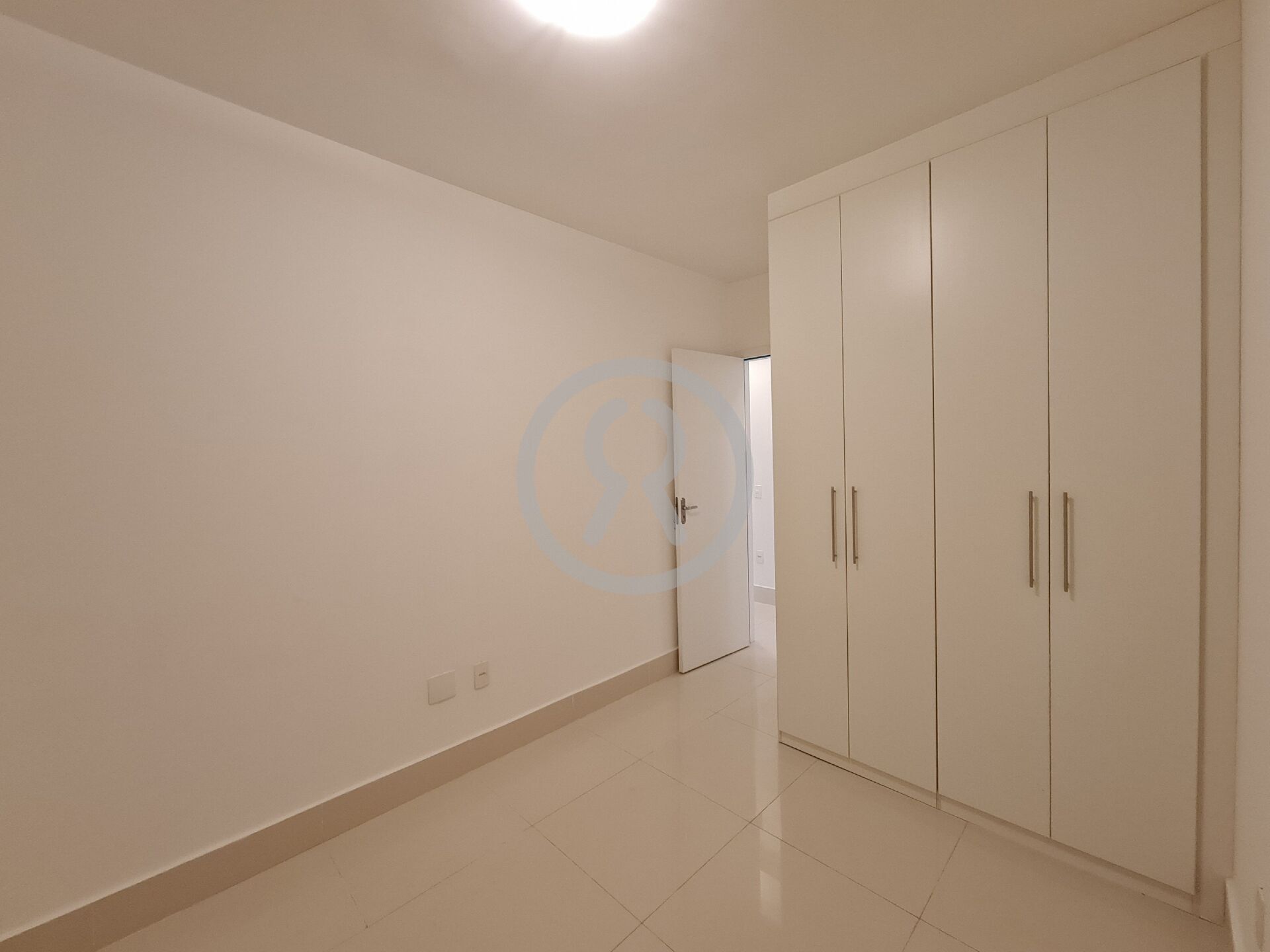 Apartamento para alugar com 3 quartos, 90m² - Foto 11