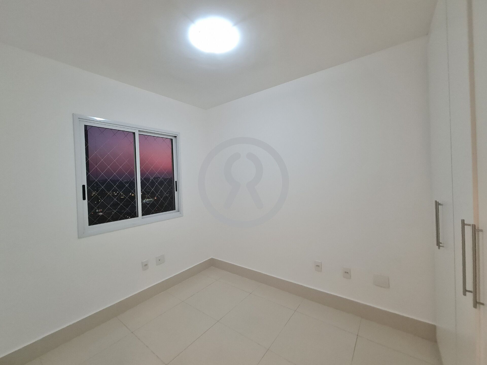 Apartamento para alugar com 3 quartos, 90m² - Foto 15