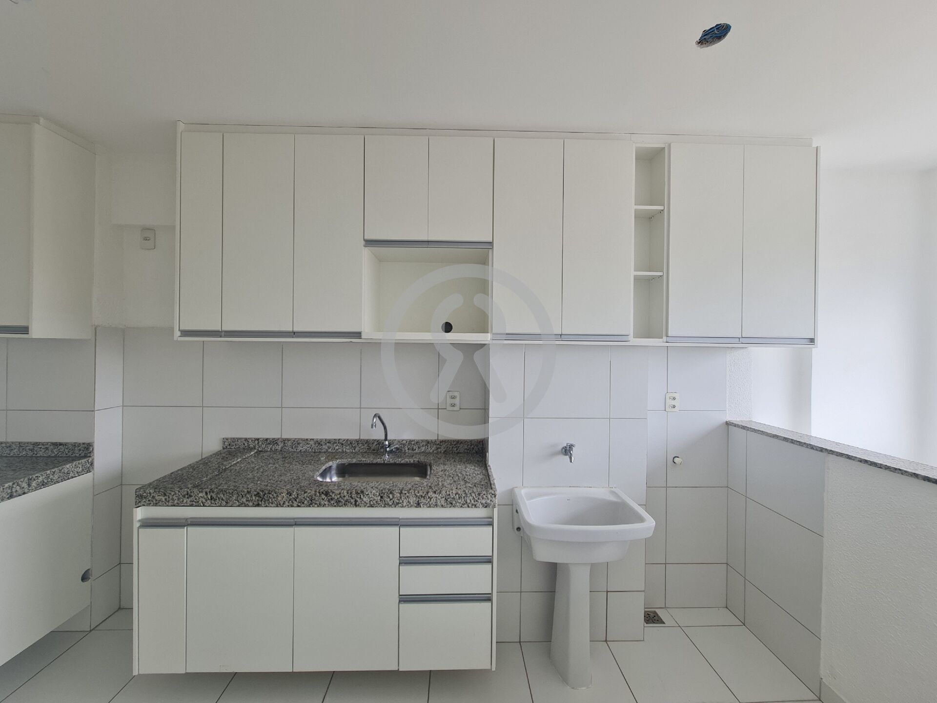 Apartamento para alugar com 3 quartos, 75m² - Foto 10