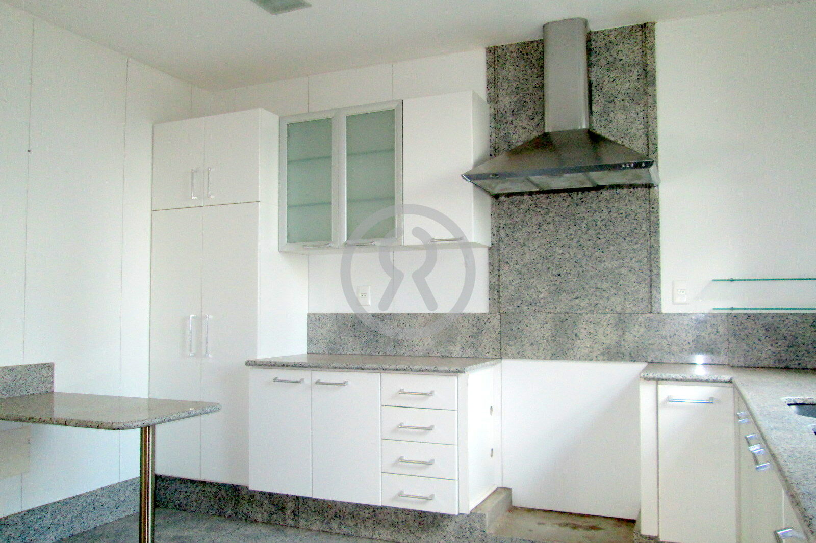 Apartamento à venda com 4 quartos, 205m² - Foto 14