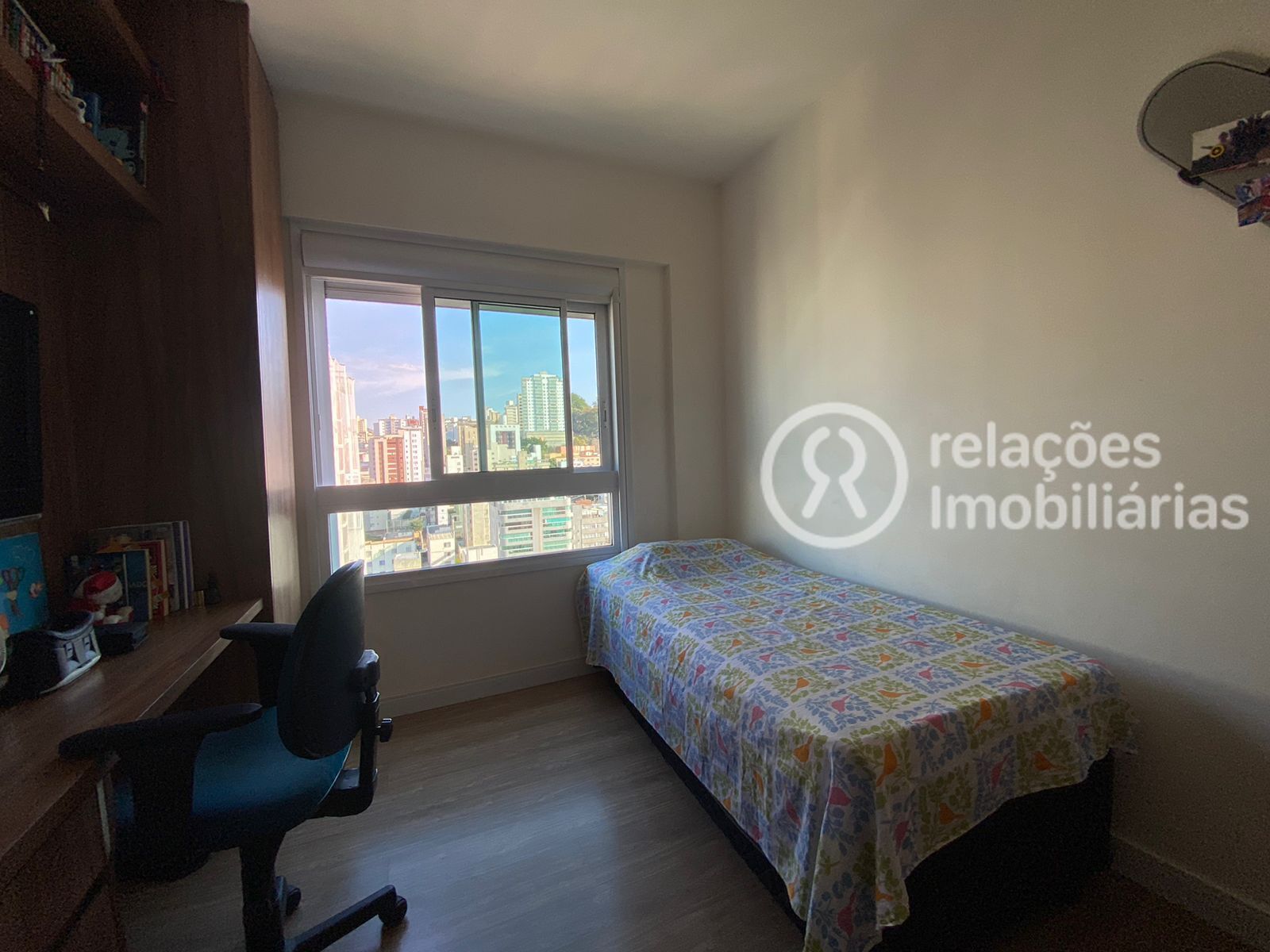 Apartamento para alugar com 4 quartos, 141m² - Foto 24