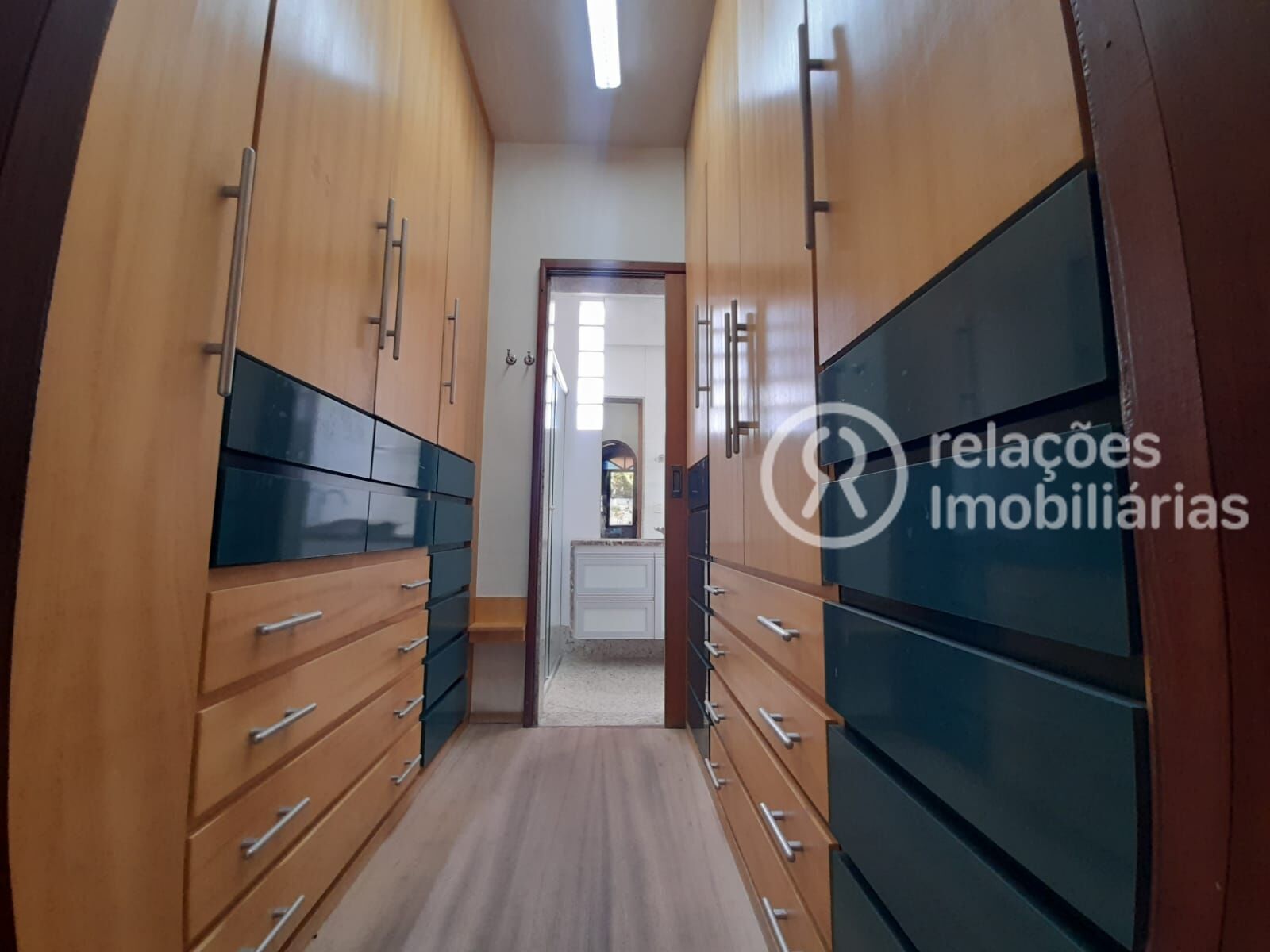 Casa para alugar com 4 quartos, 440m² - Foto 32