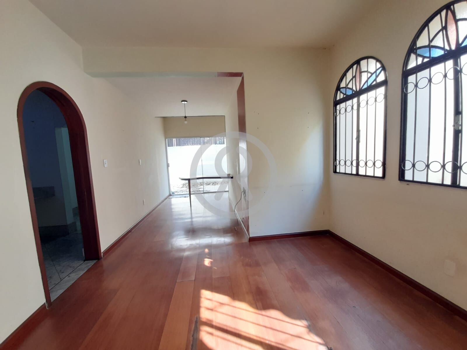 Casa para alugar com 4 quartos, 440m² - Foto 25