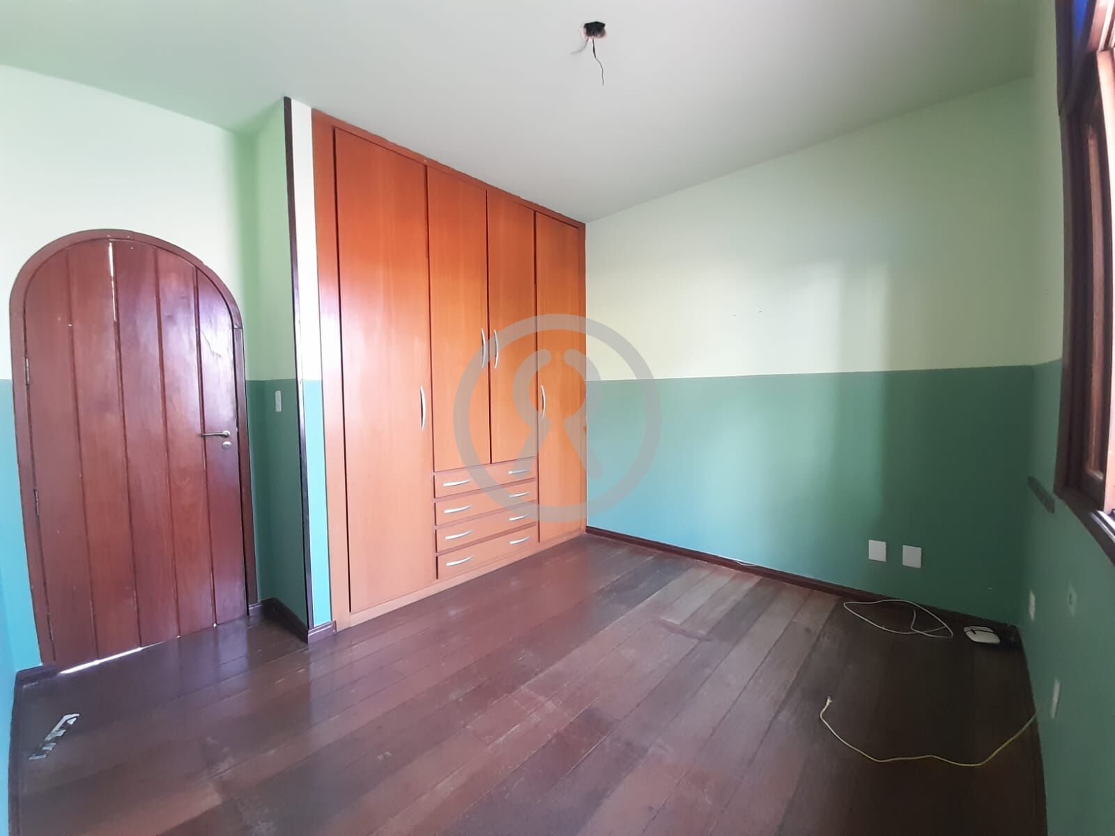 Casa para alugar com 4 quartos, 440m² - Foto 44