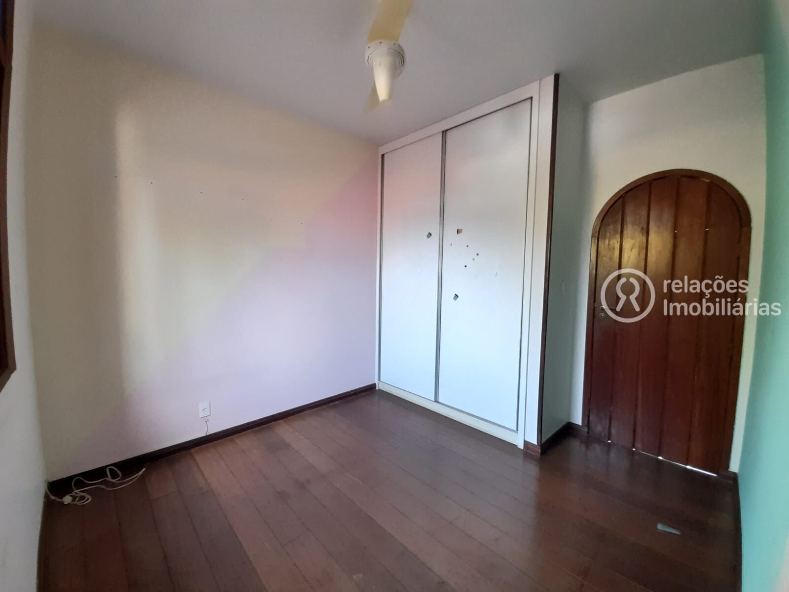 Casa para alugar com 4 quartos, 440m² - Foto 39