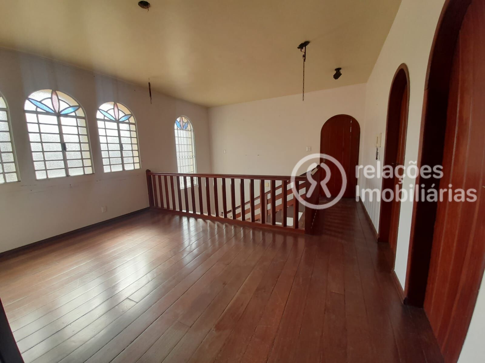 Casa para alugar com 4 quartos, 440m² - Foto 43