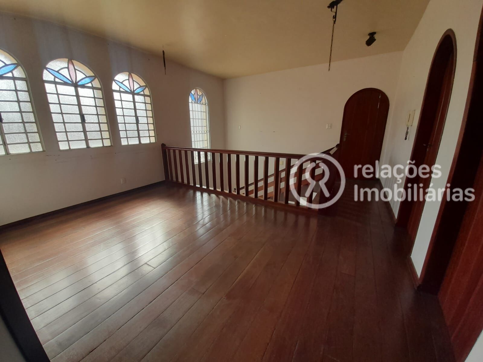 Casa para alugar com 4 quartos, 440m² - Foto 45