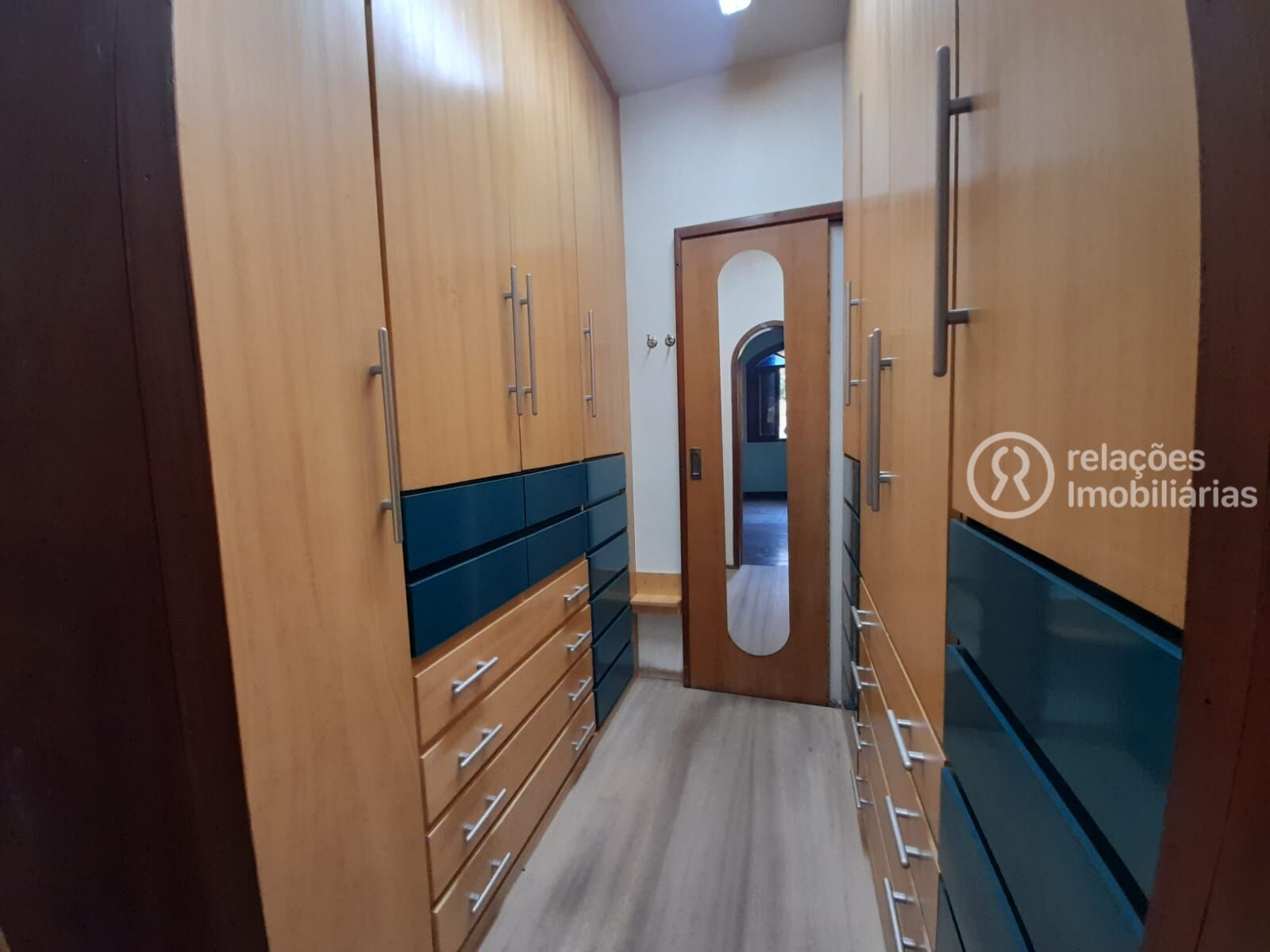 Casa para alugar com 4 quartos, 440m² - Foto 33