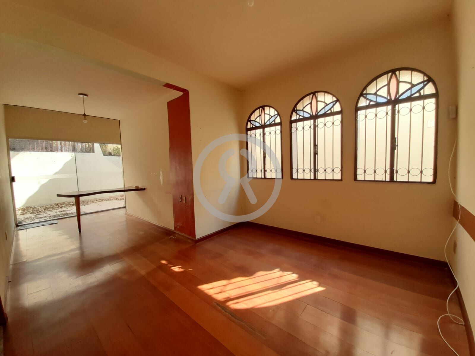 Casa para alugar com 4 quartos, 440m² - Foto 23