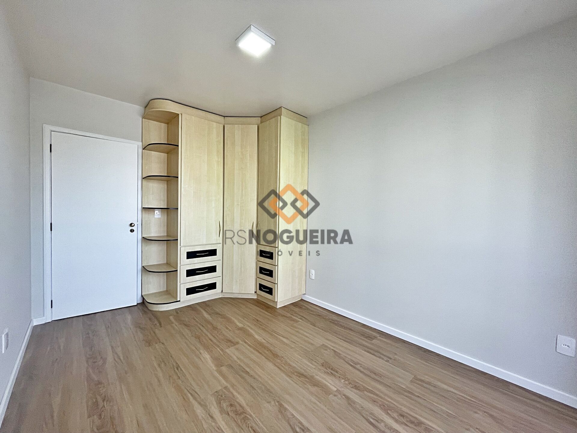 Apartamento para alugar com 3 quartos, 186m² - Foto 20