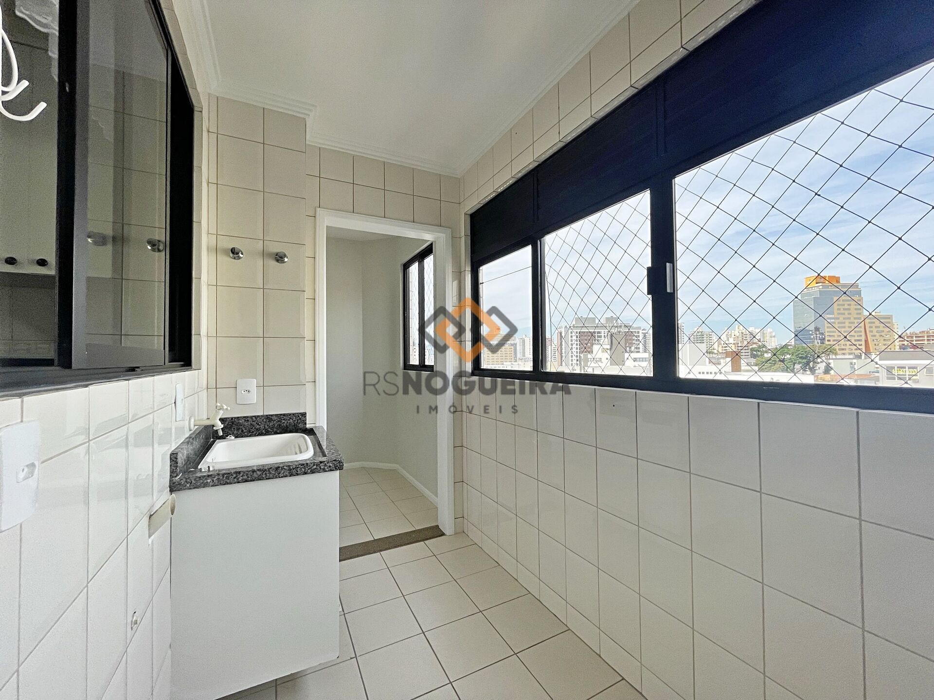 Apartamento para alugar com 3 quartos, 186m² - Foto 10