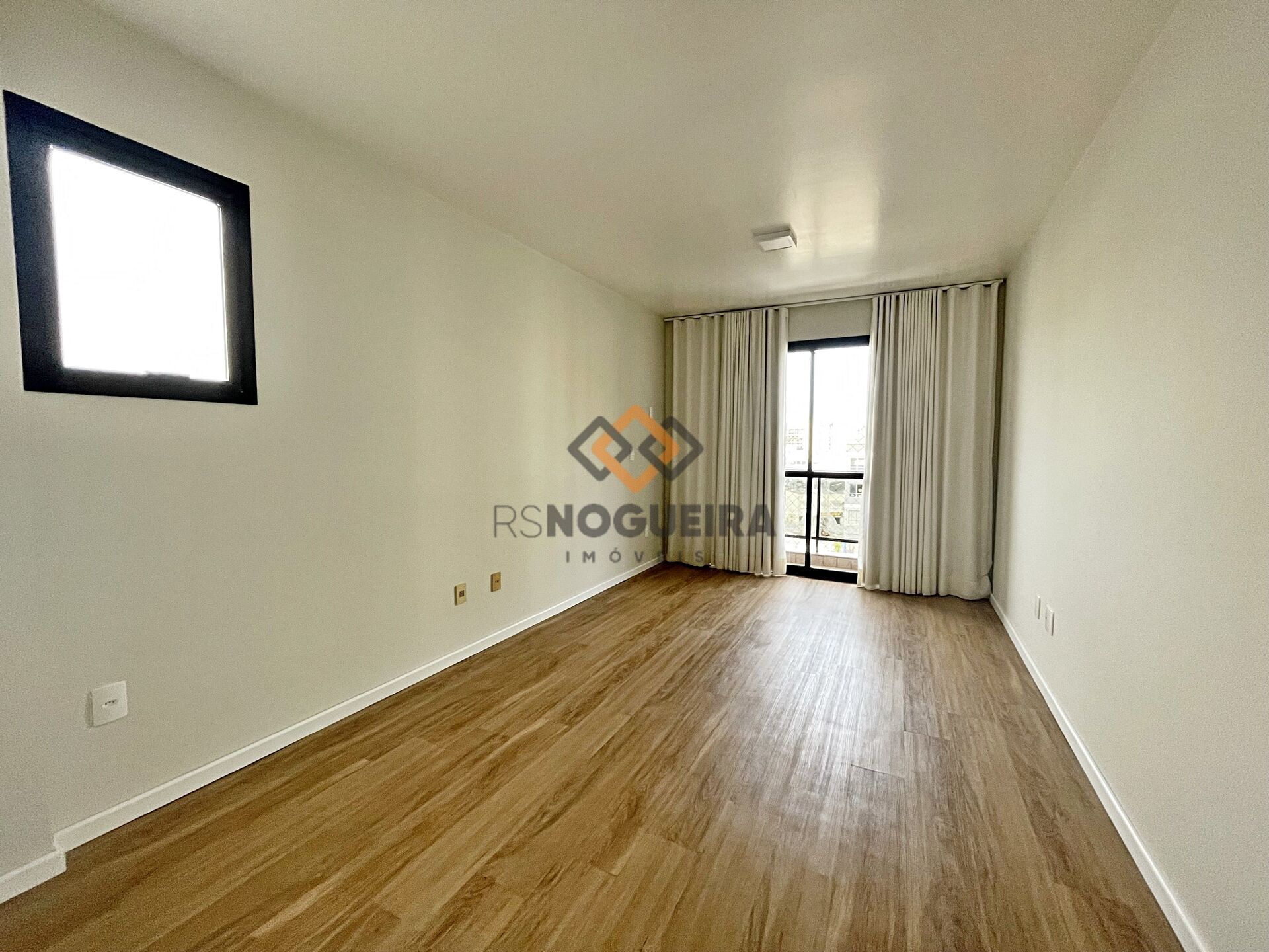 Apartamento para alugar com 3 quartos, 186m² - Foto 22