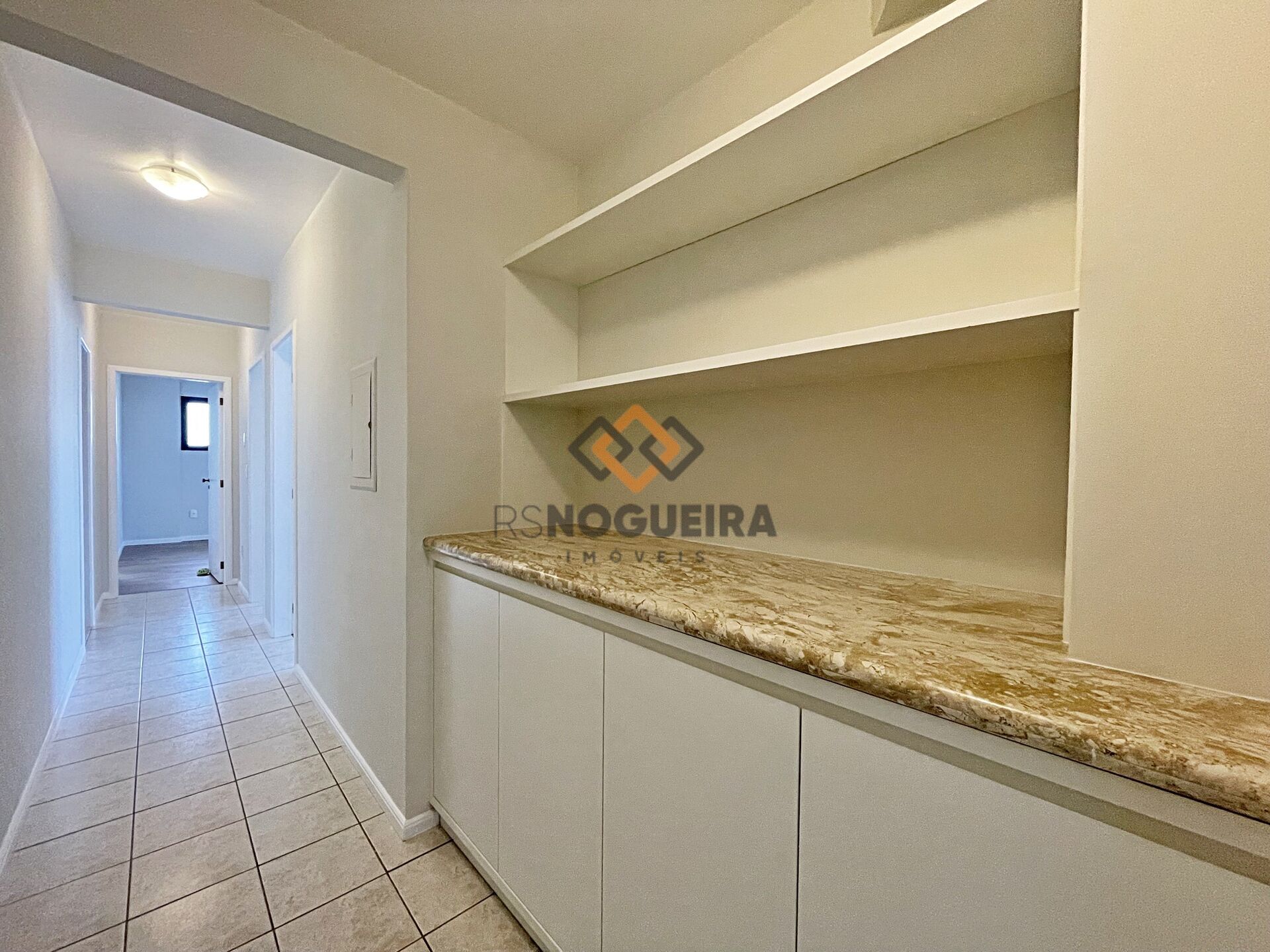 Apartamento para alugar com 3 quartos, 186m² - Foto 15