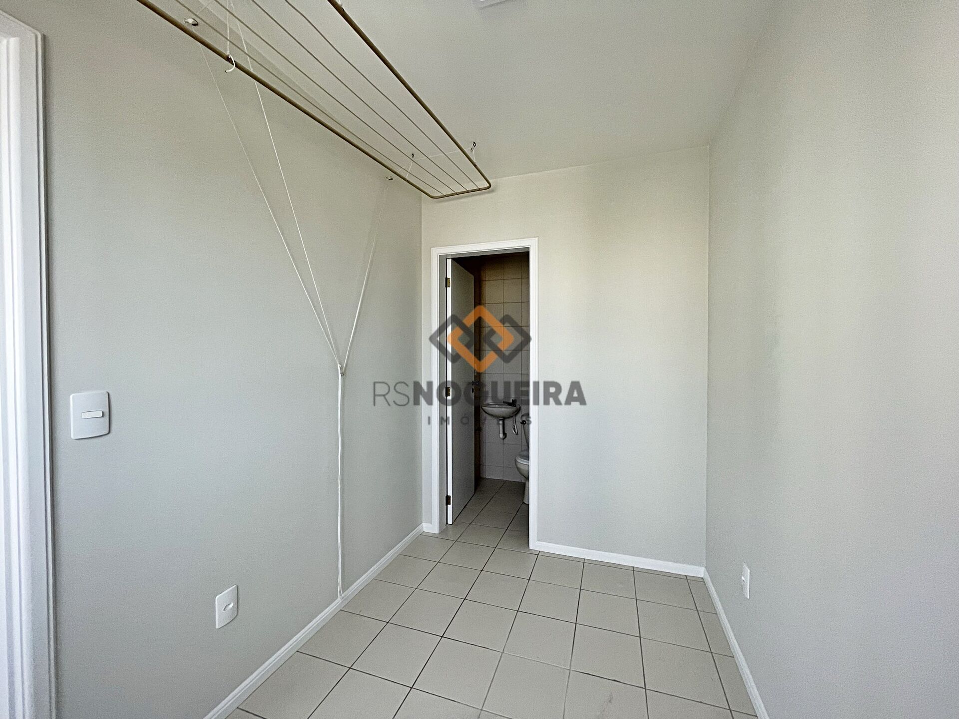 Apartamento para alugar com 3 quartos, 186m² - Foto 13