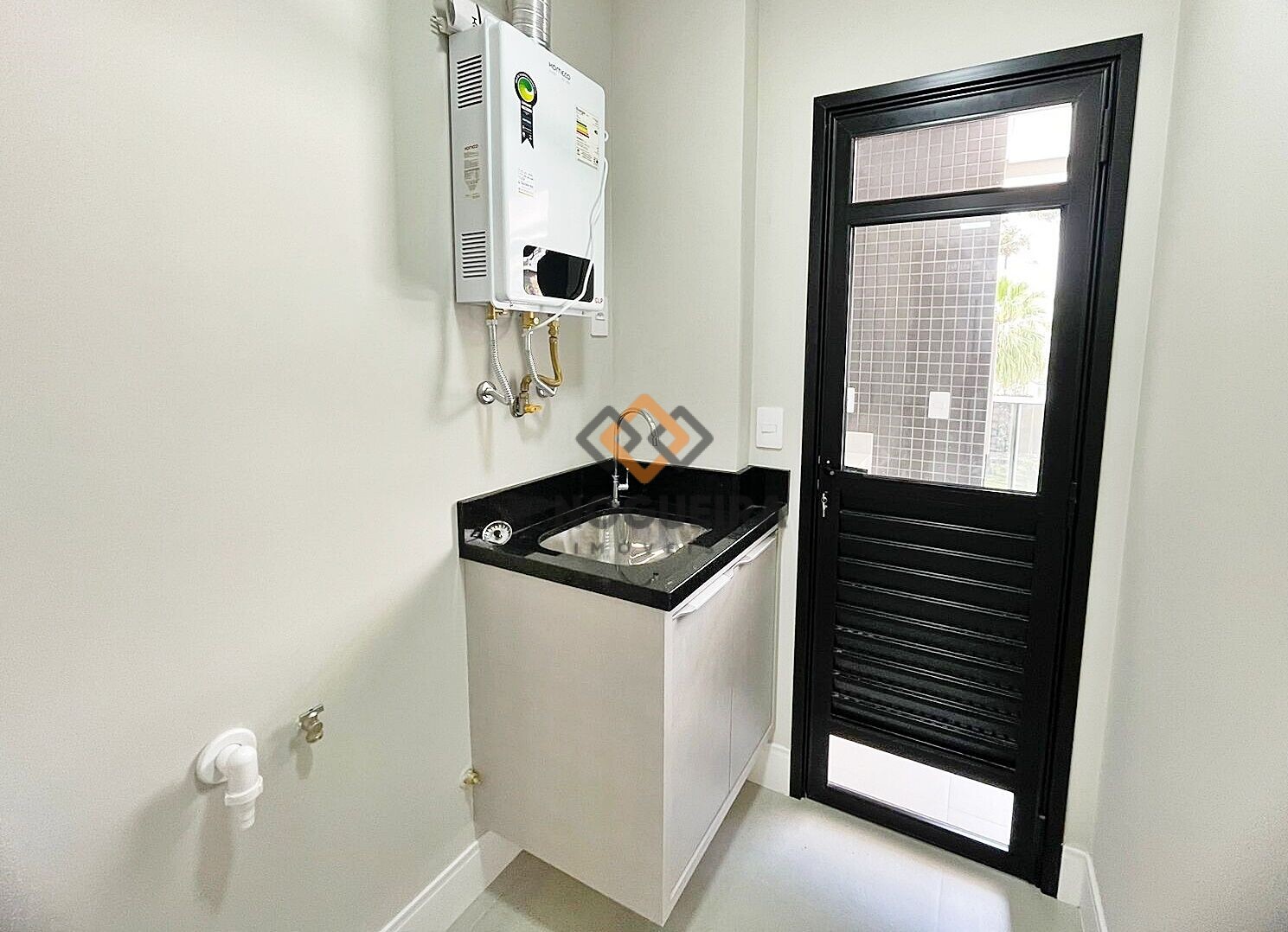 Apartamento para alugar com 2 quartos, 79m² - Foto 9