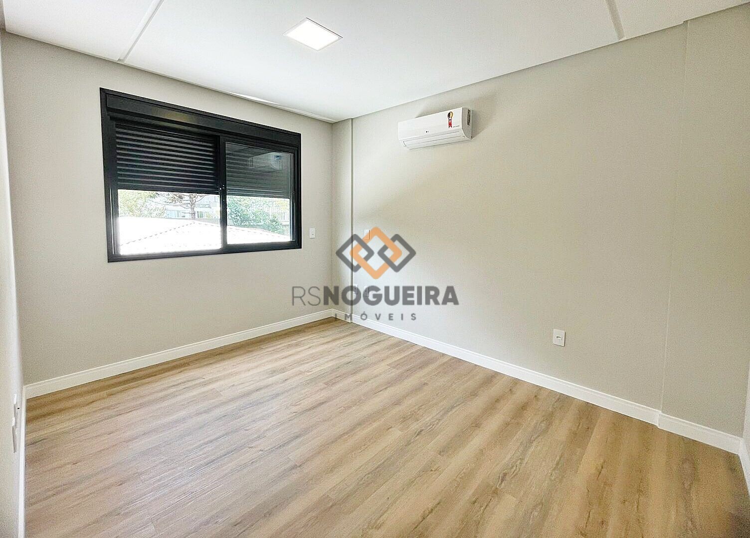 Apartamento para alugar com 2 quartos, 79m² - Foto 11